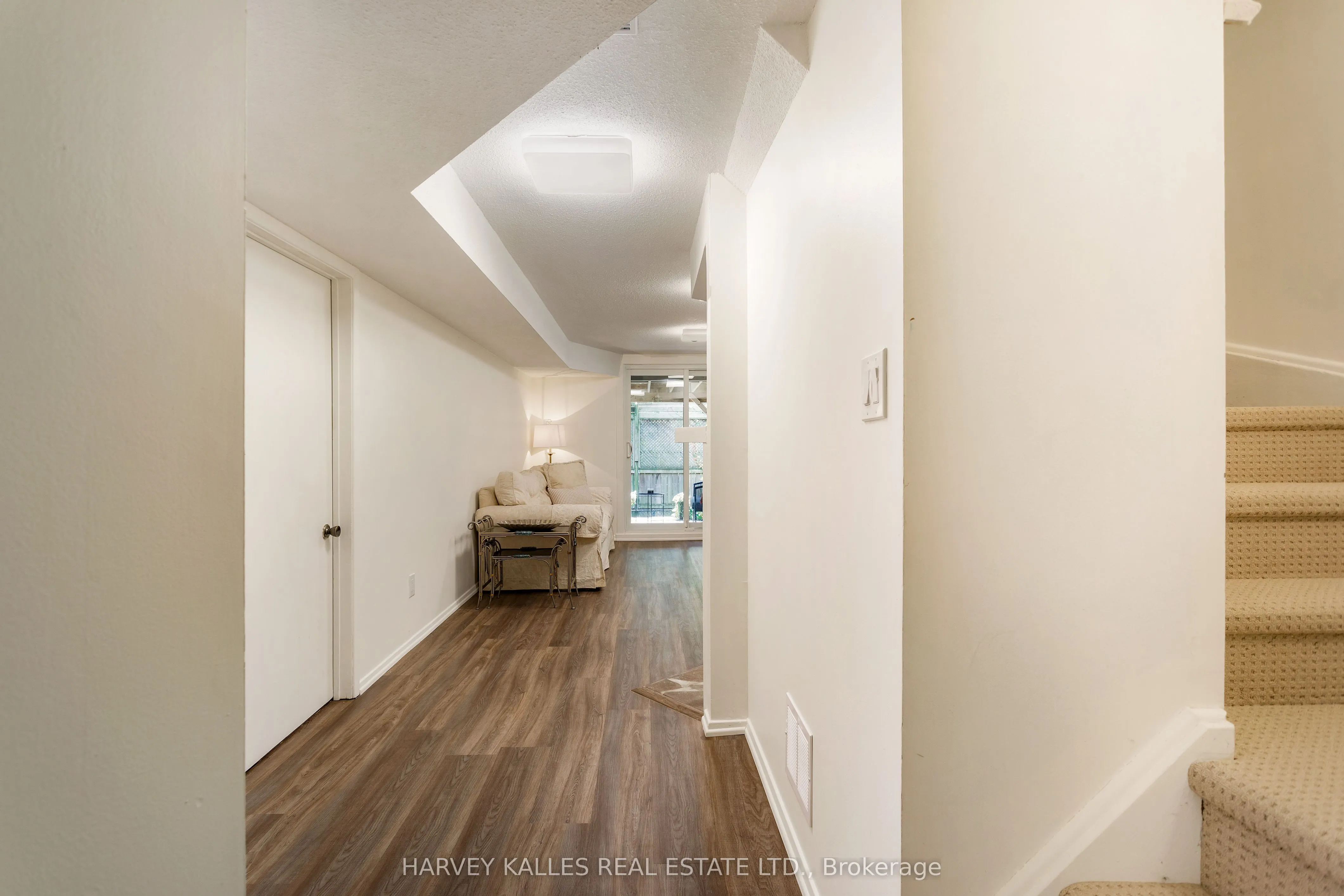 1084 Bordeaux Court