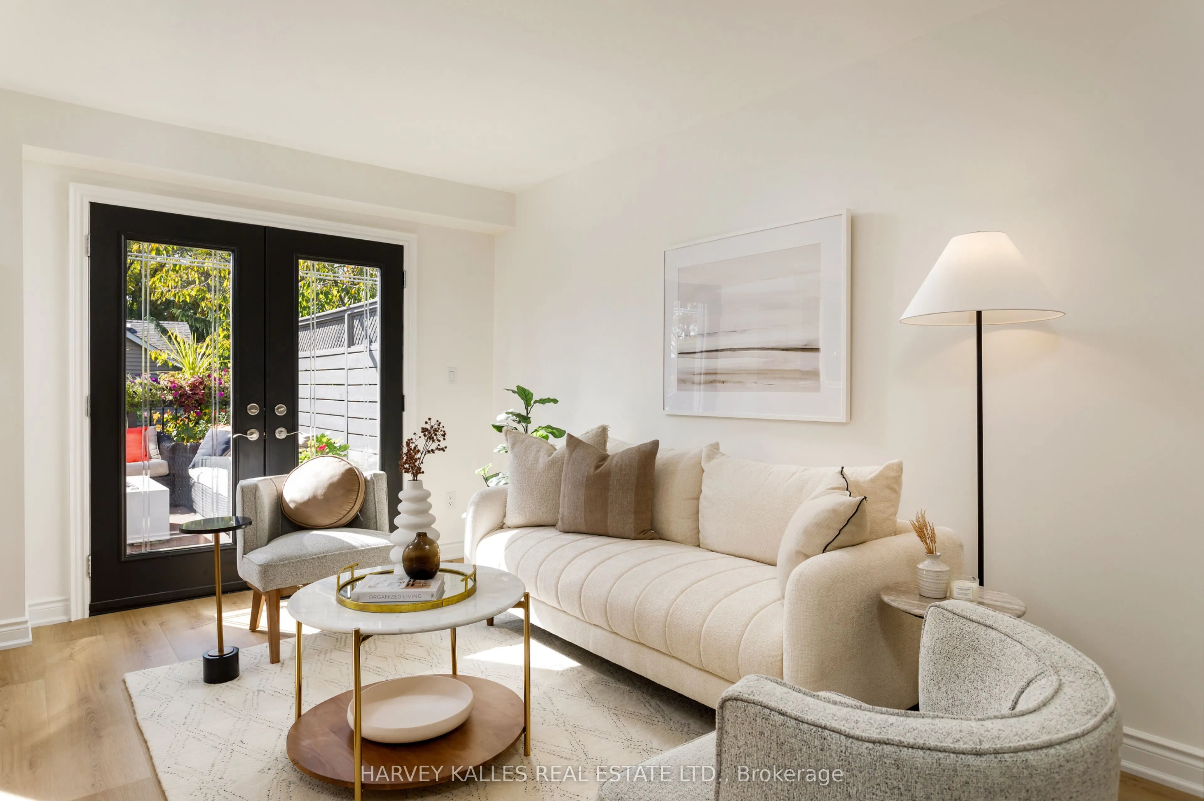 1084 Bordeaux Court
