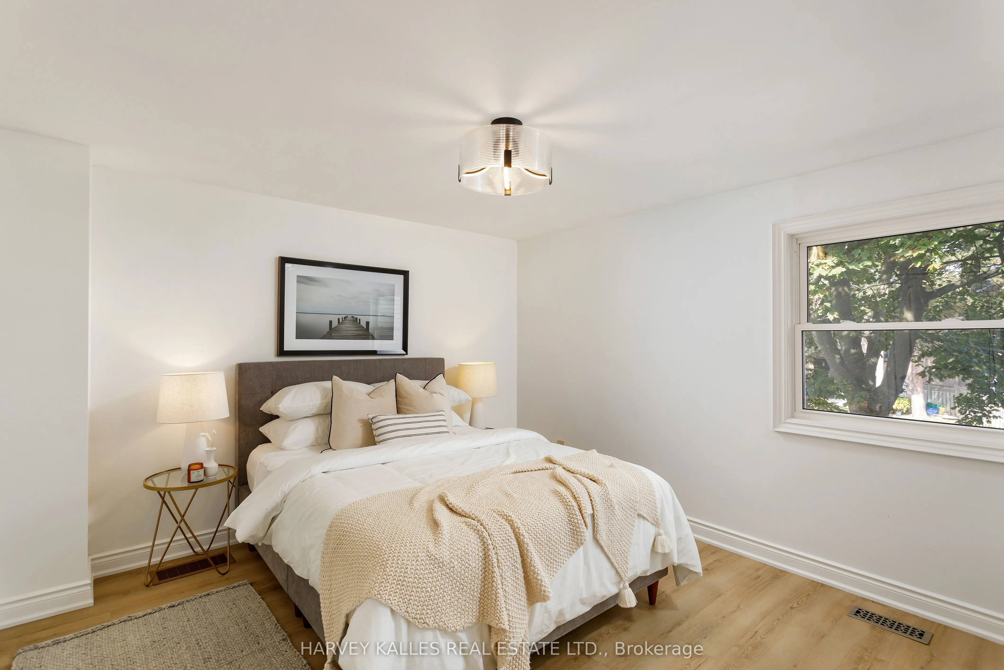 1084 Bordeaux Court