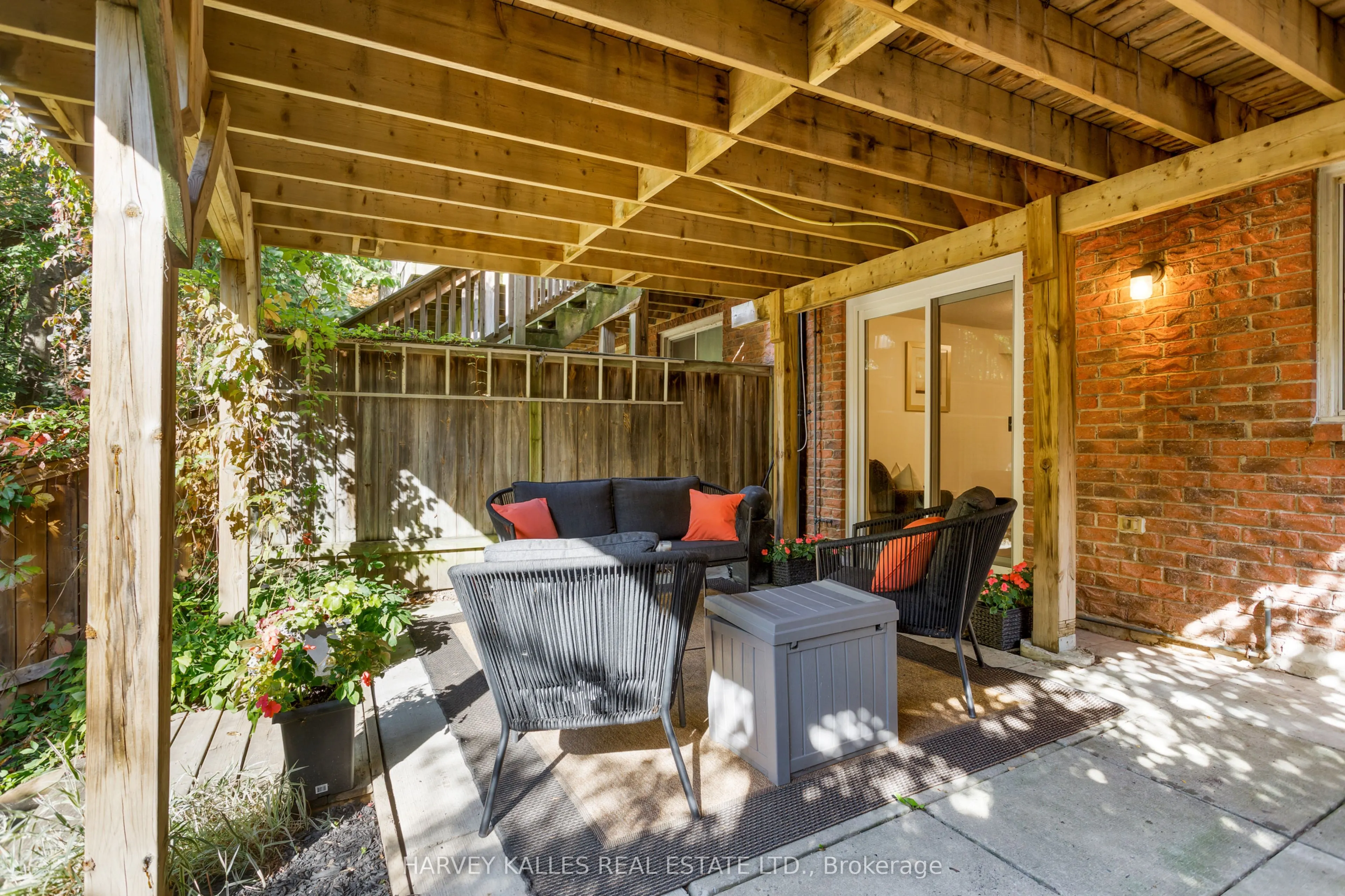 1084 Bordeaux Court