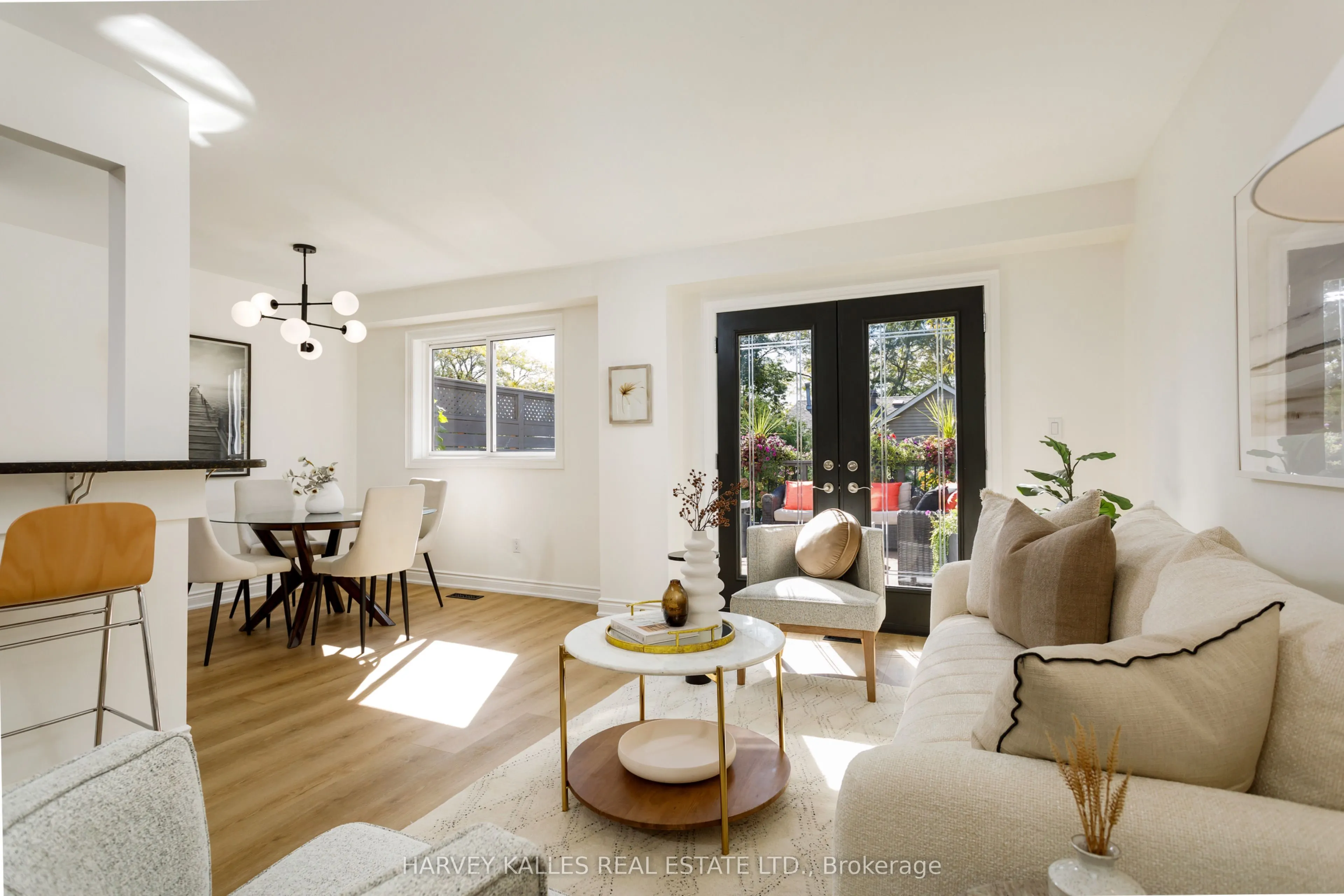 1084 Bordeaux Court