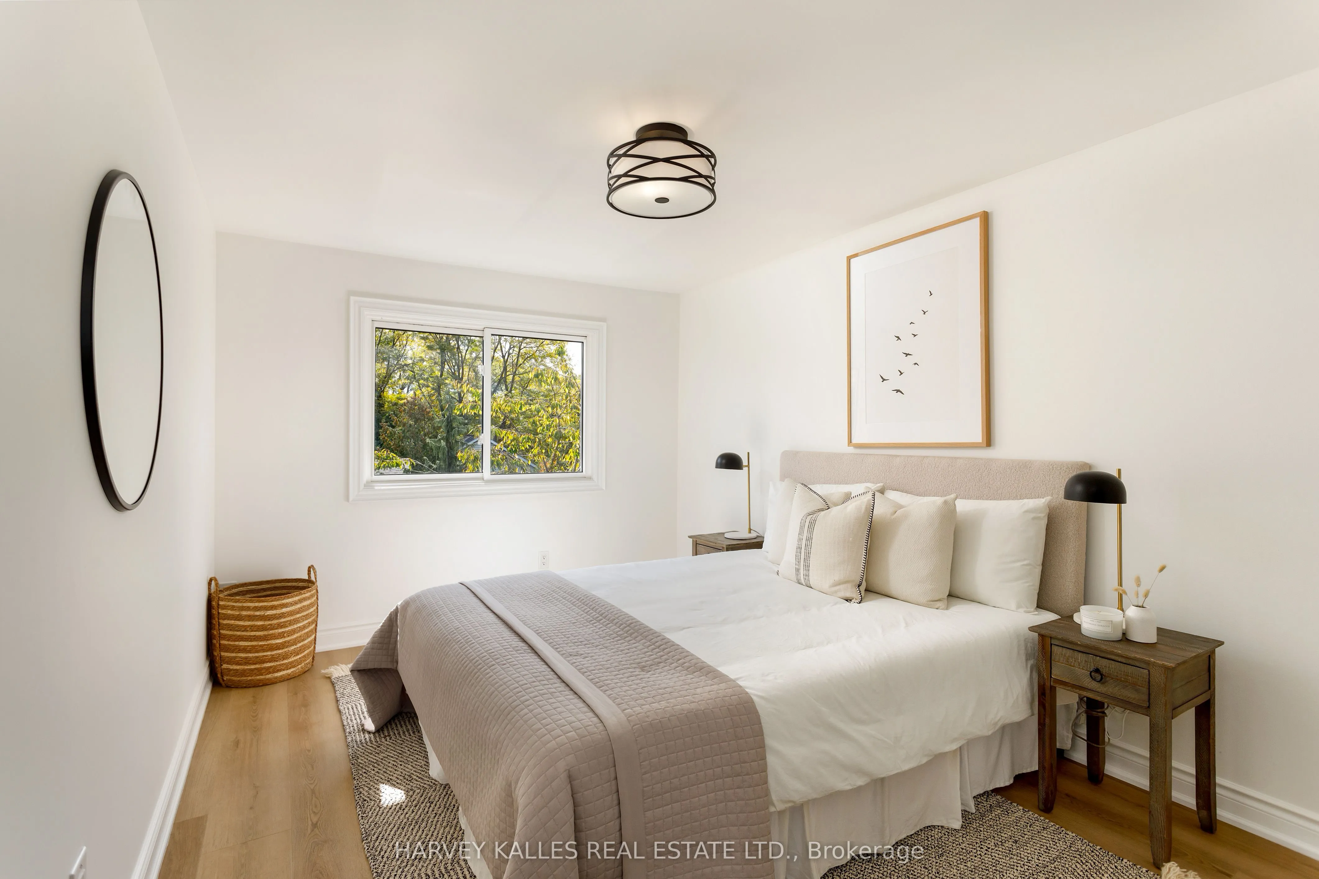 1084 Bordeaux Court
