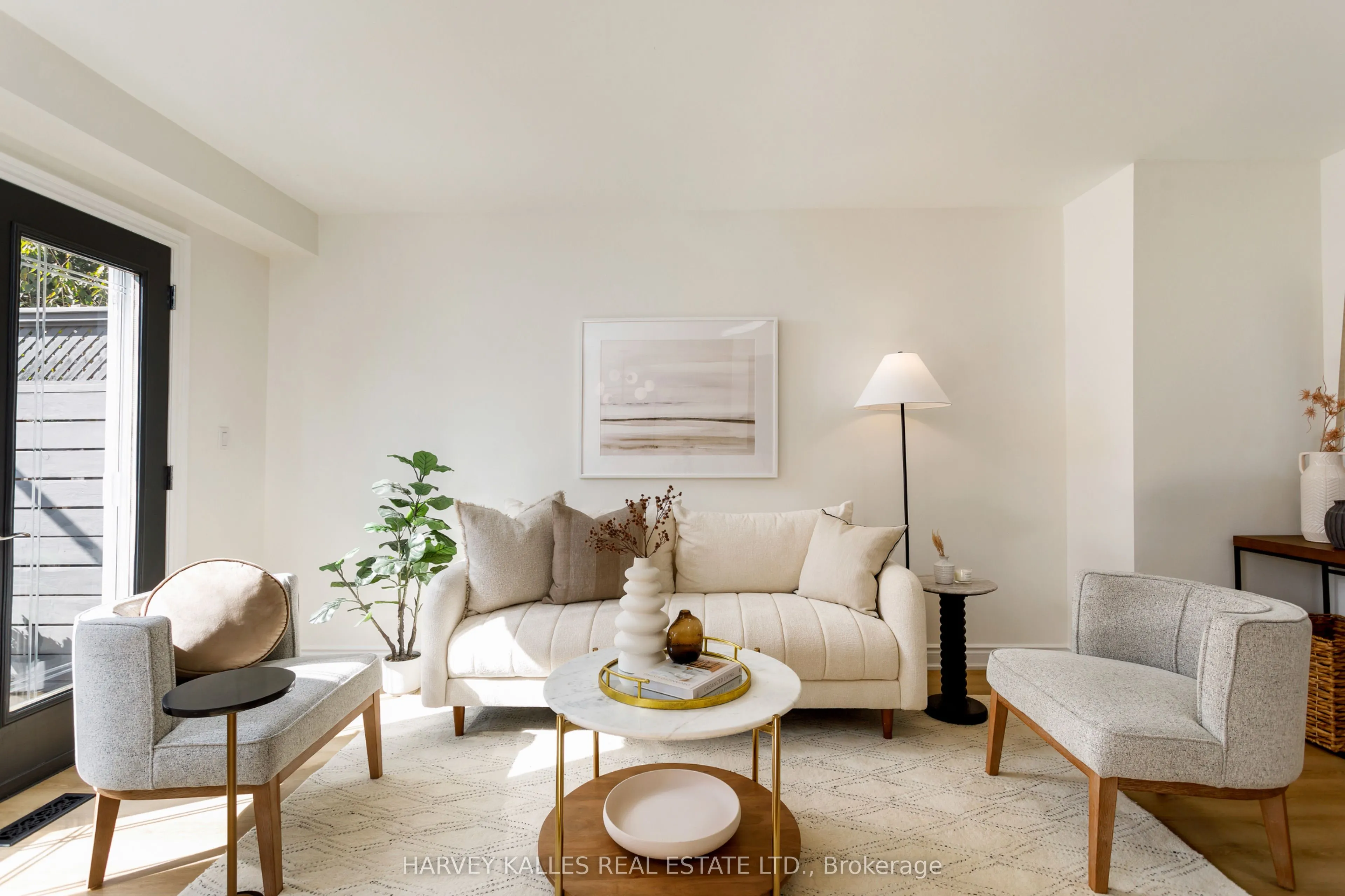 1084 Bordeaux Court