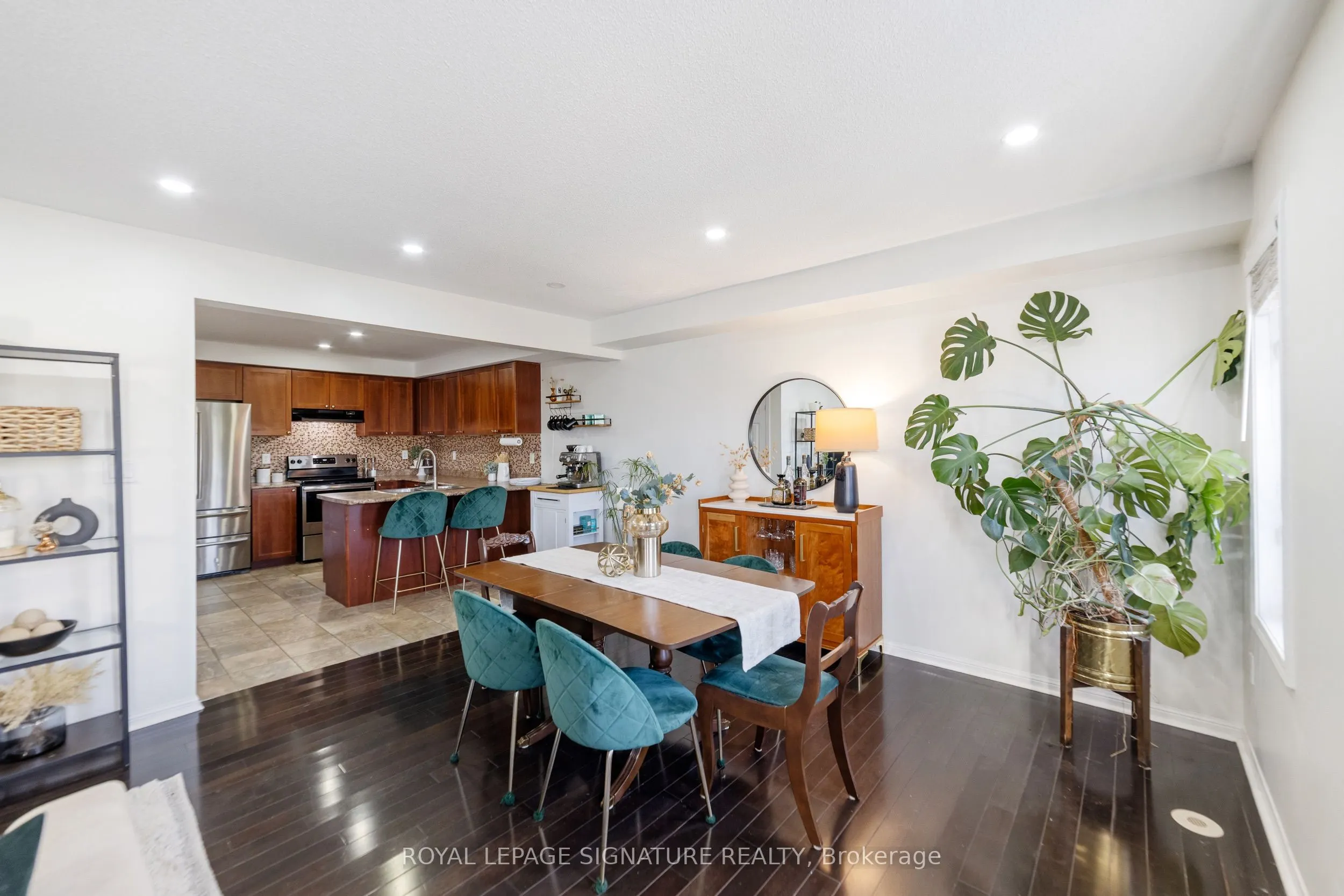 3113 Stornoway Circle