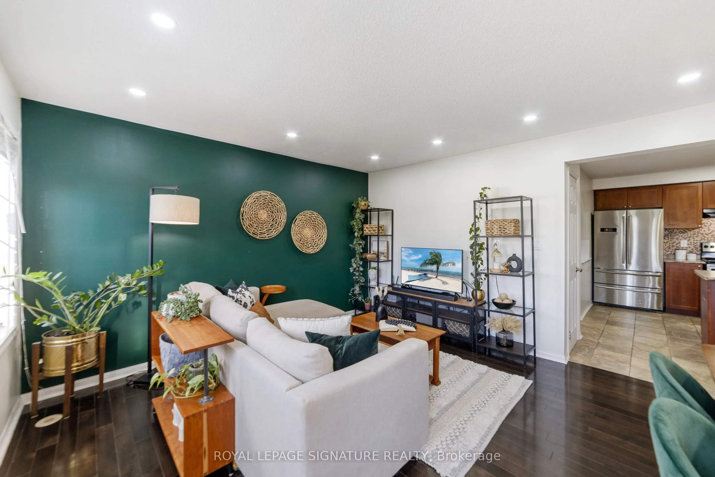 3113 Stornoway Circle