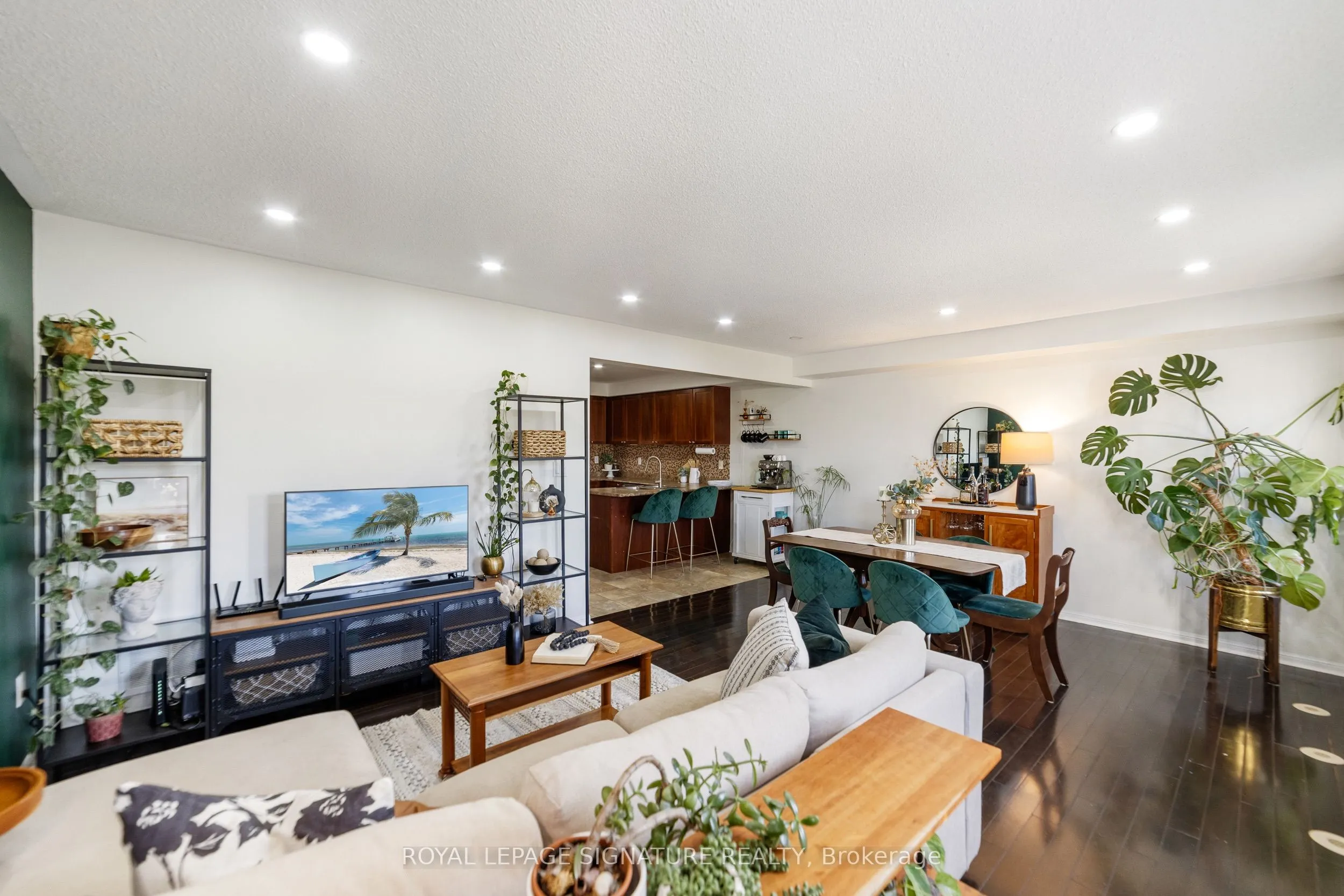3113 Stornoway Circle