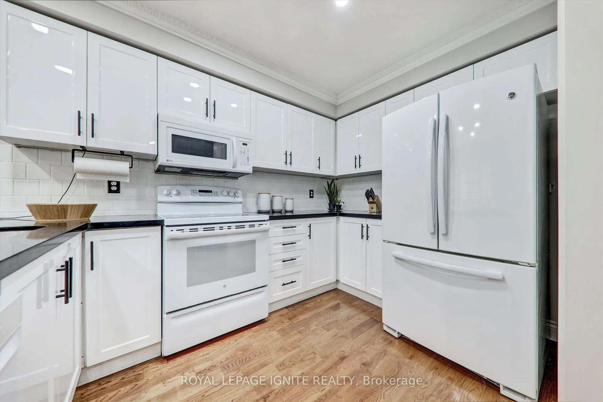 3929 Milkwood Crescent