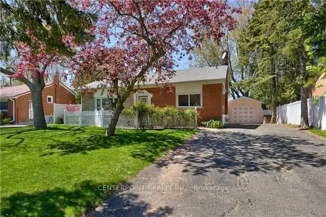 287 Kent Crescent