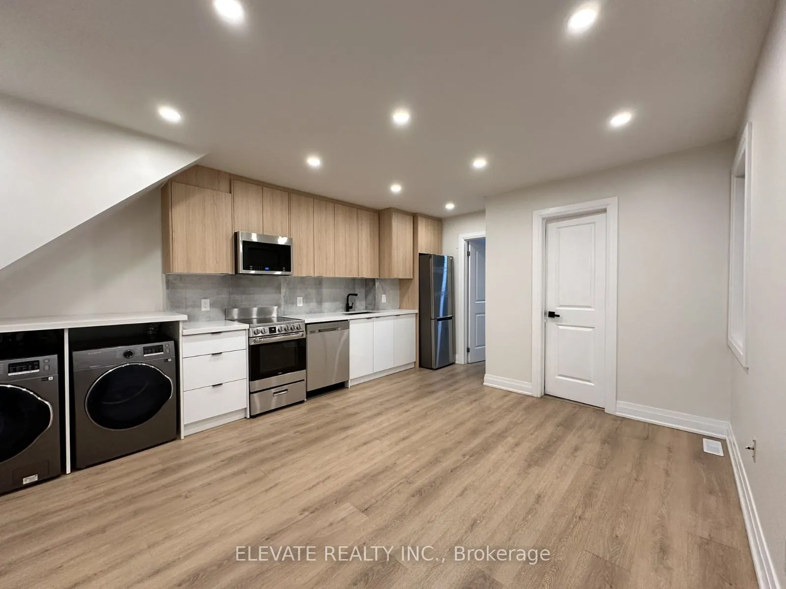 38 Lightbourn Avenue