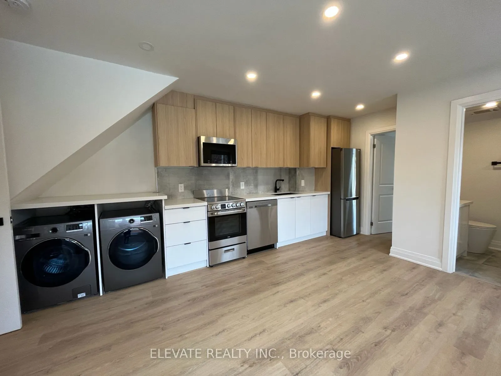 38 Lightbourn Avenue