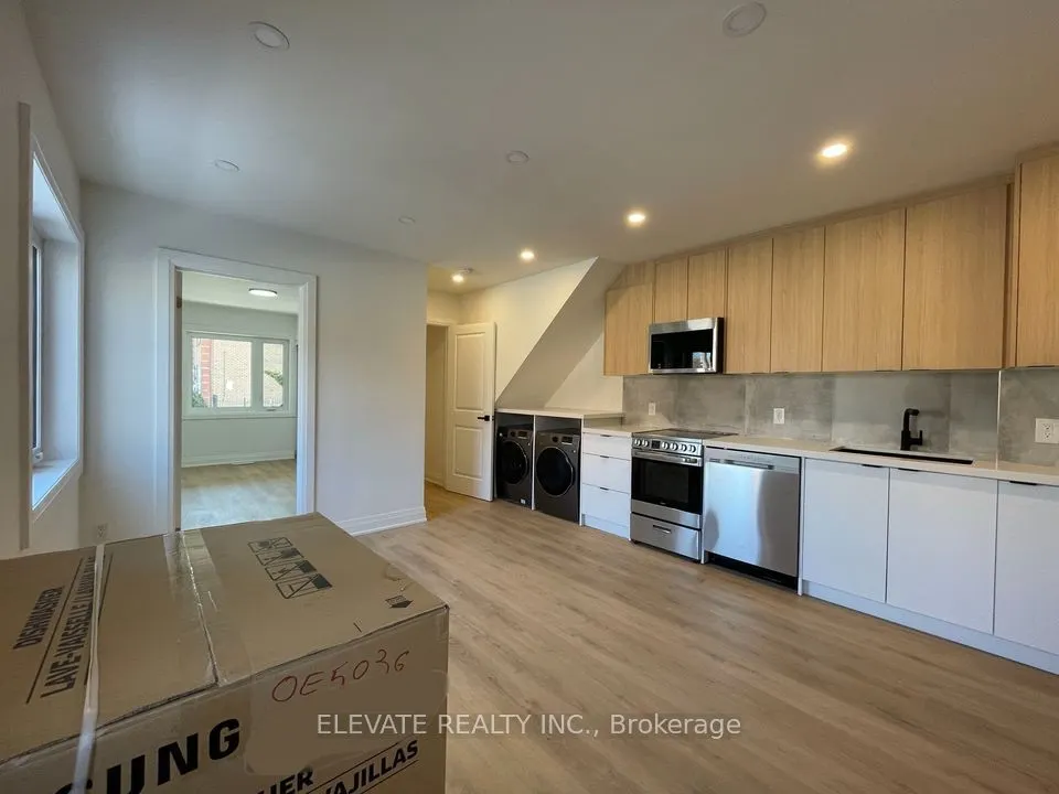 38 Lightbourn Avenue