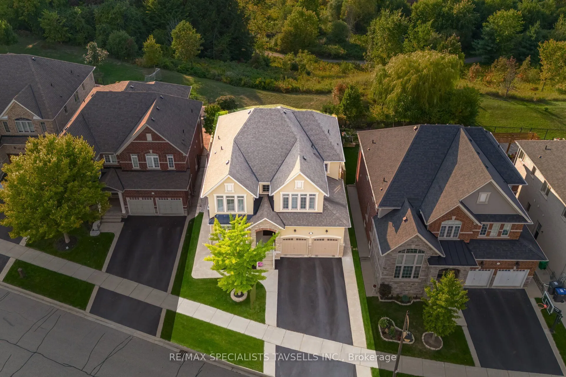 44 Gentle Fox Drive