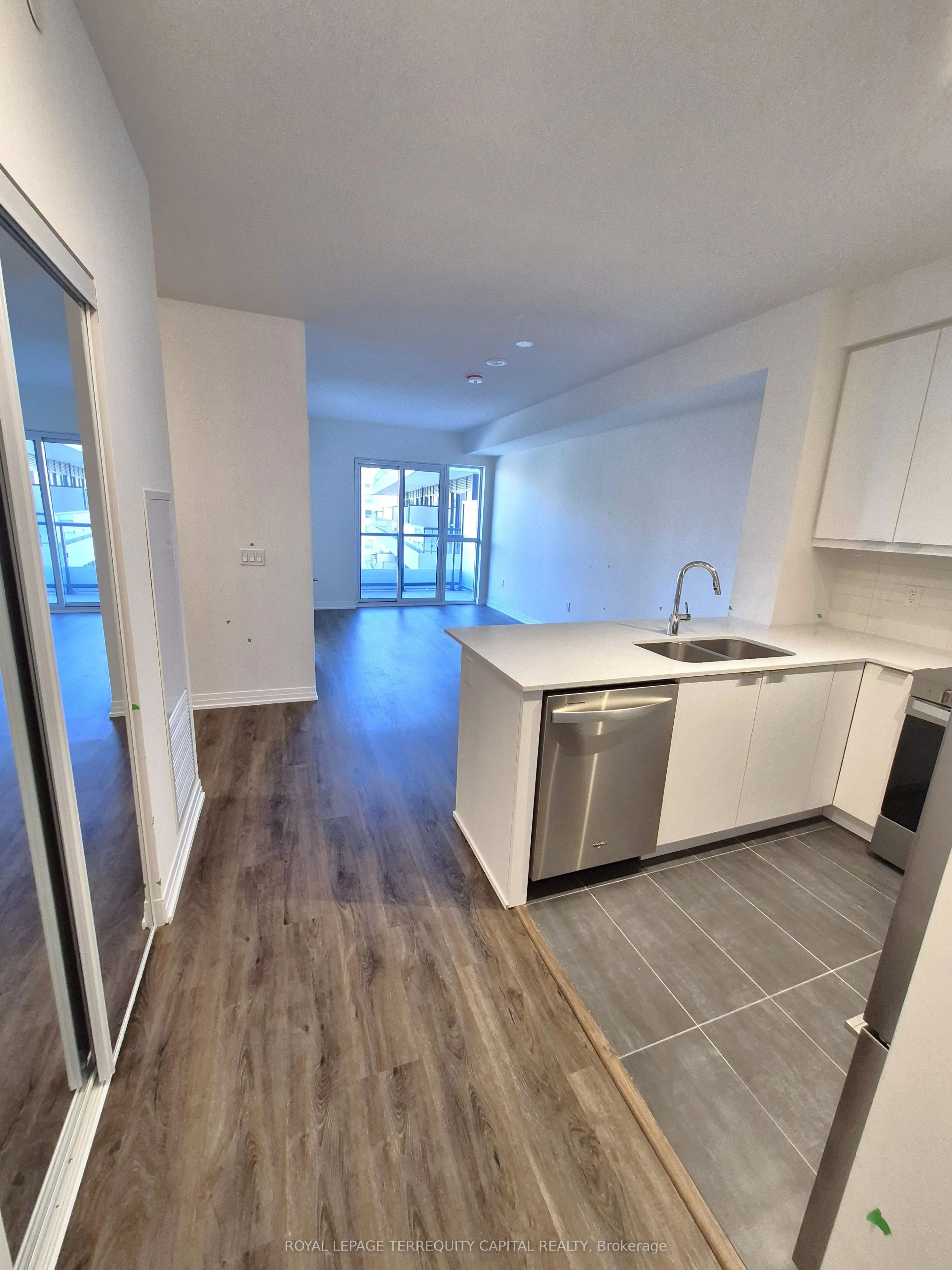 15 Watergarden Drive, #513