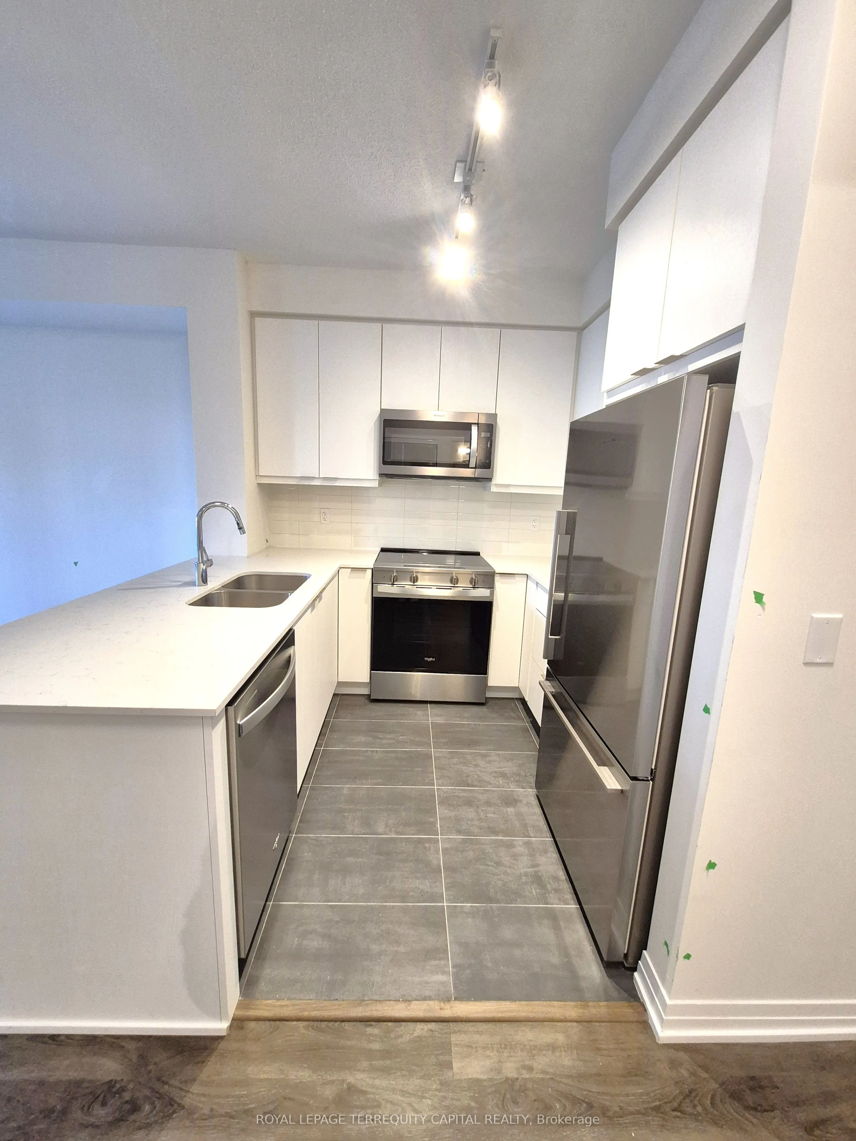 15 Watergarden Drive, #513
