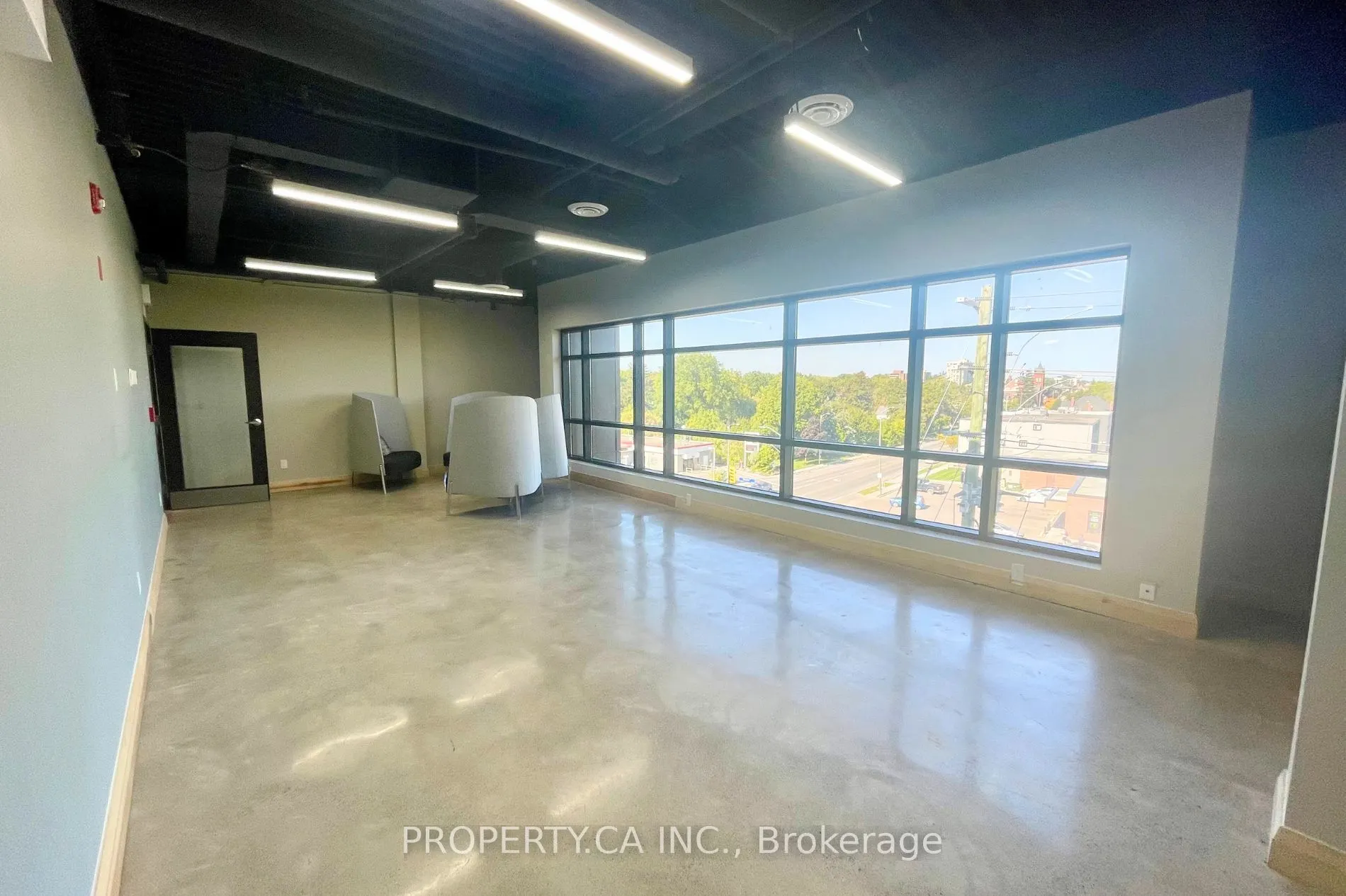 10 Bronte Street S, #403