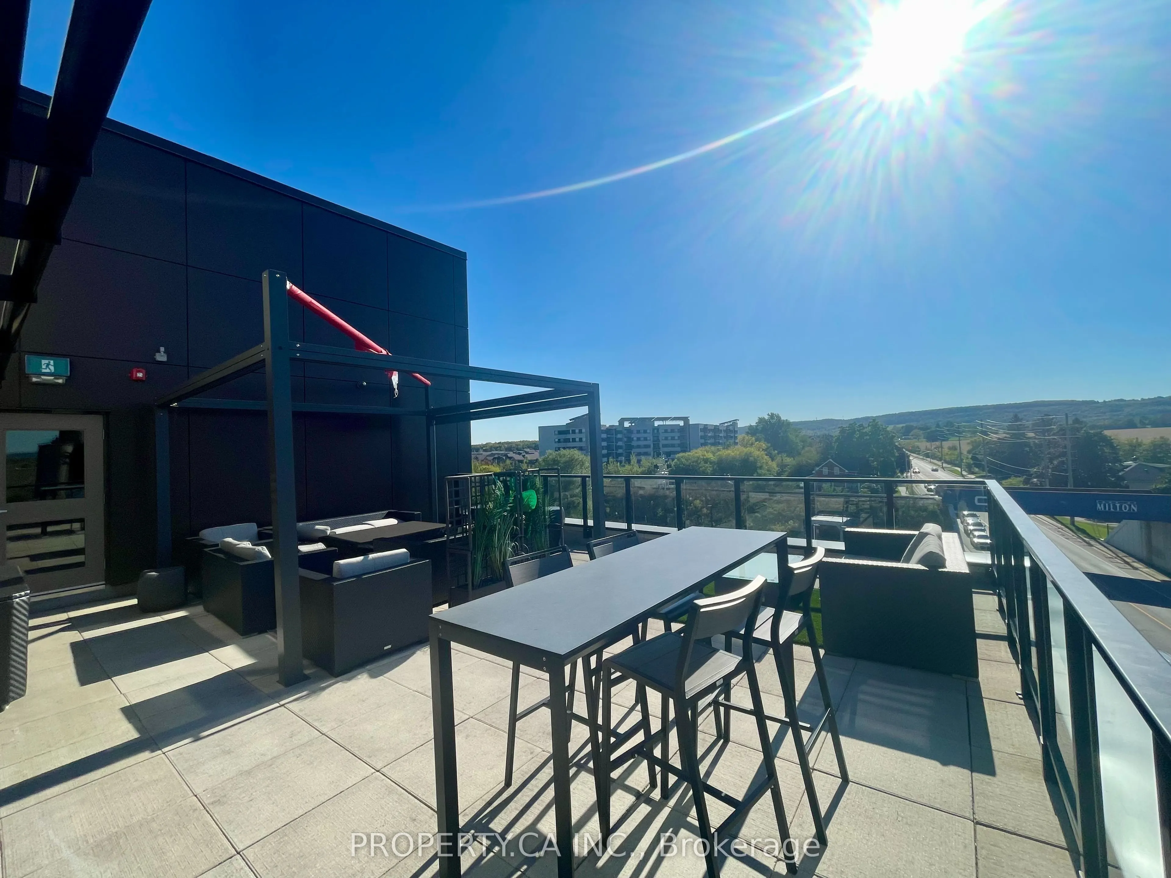 10 Bronte Street S, #403