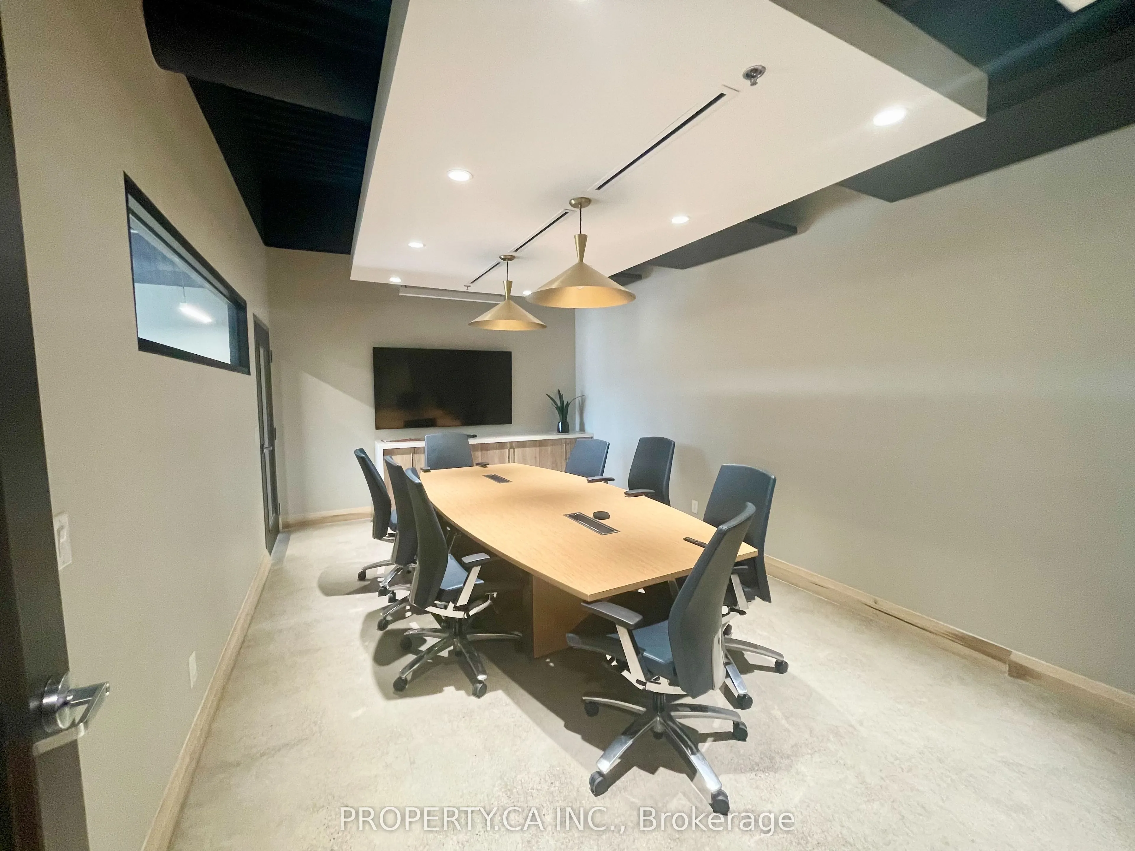 10 Bronte Street S, #403