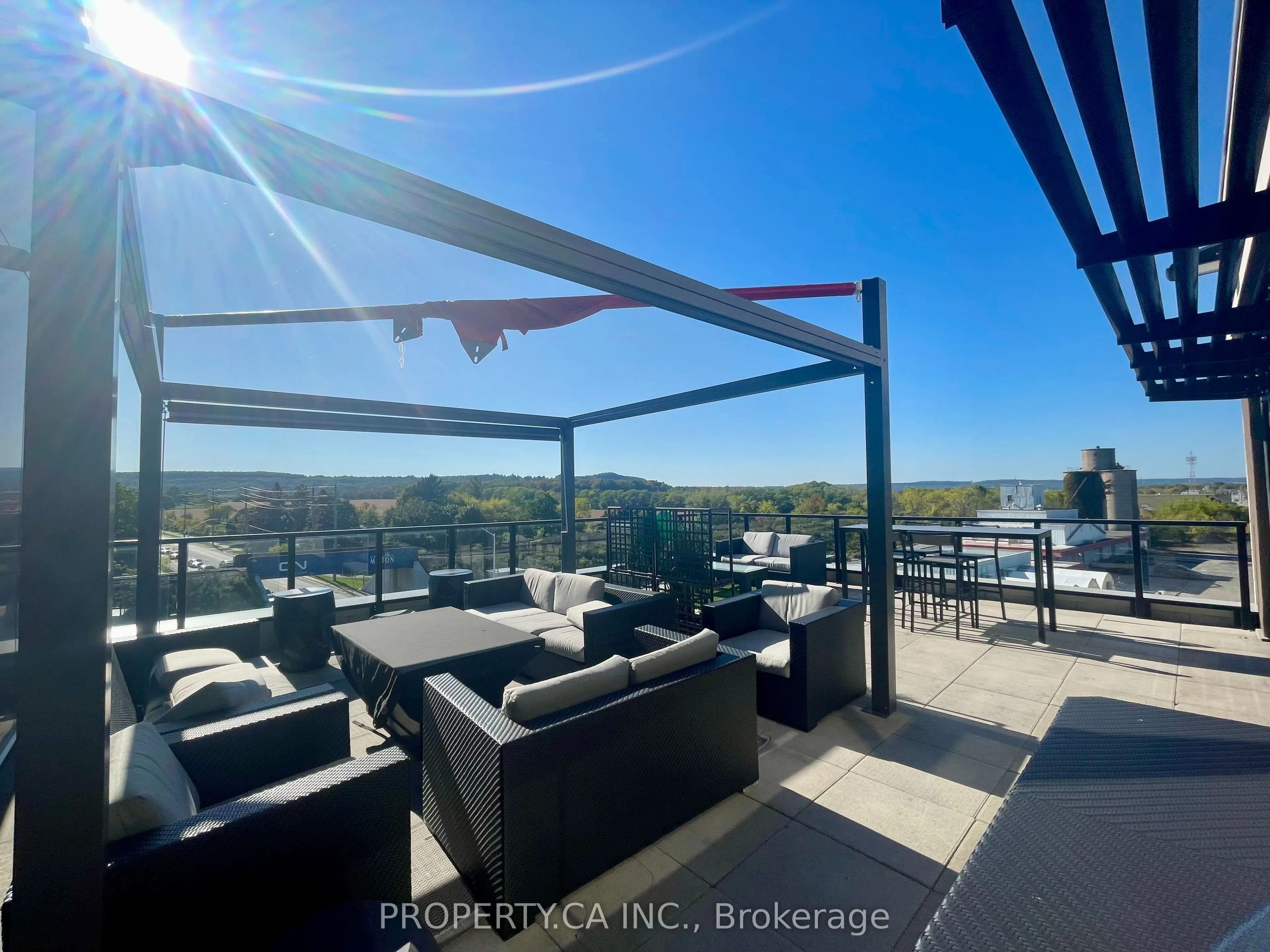 10 Bronte Street S, #403