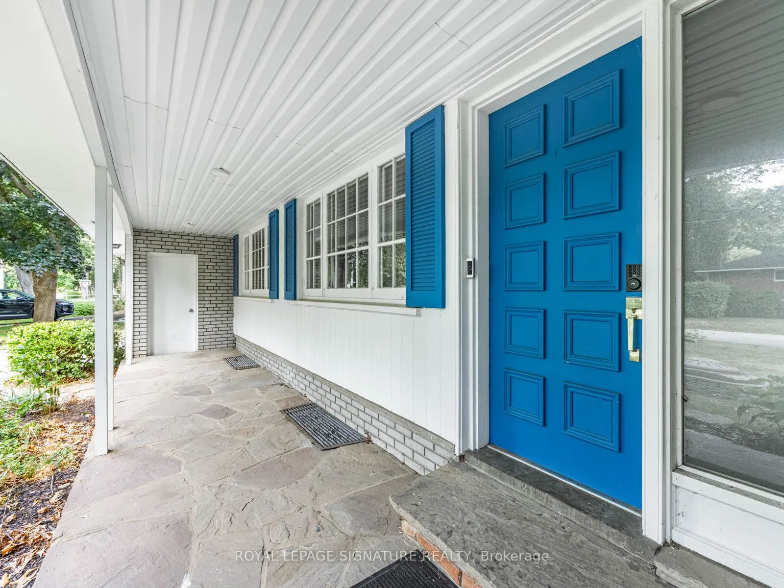 1447 Merrow Road