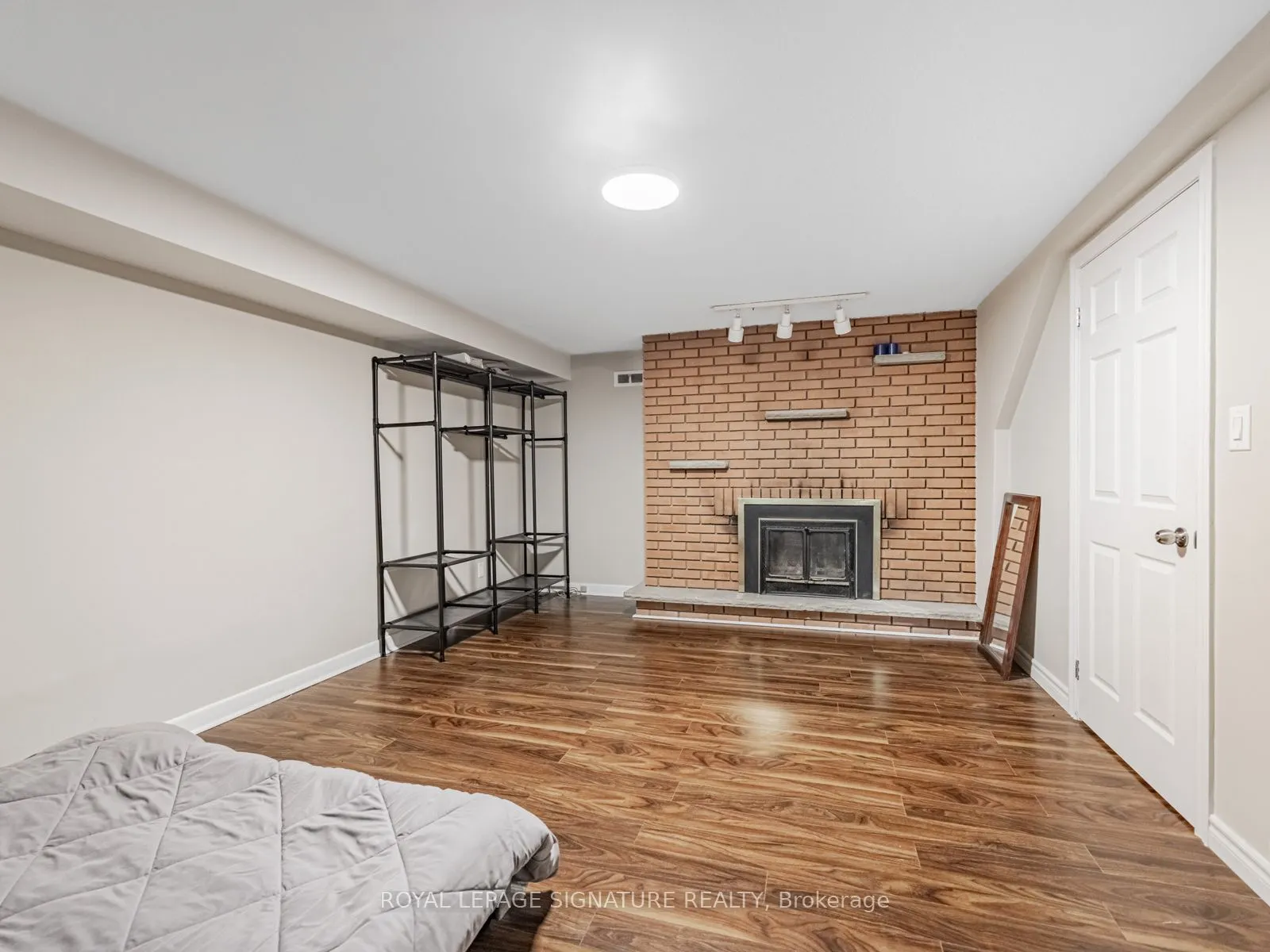 1447 Merrow Road
