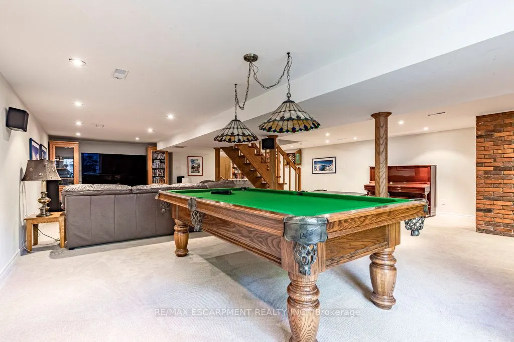 225 Shoreacres Road
