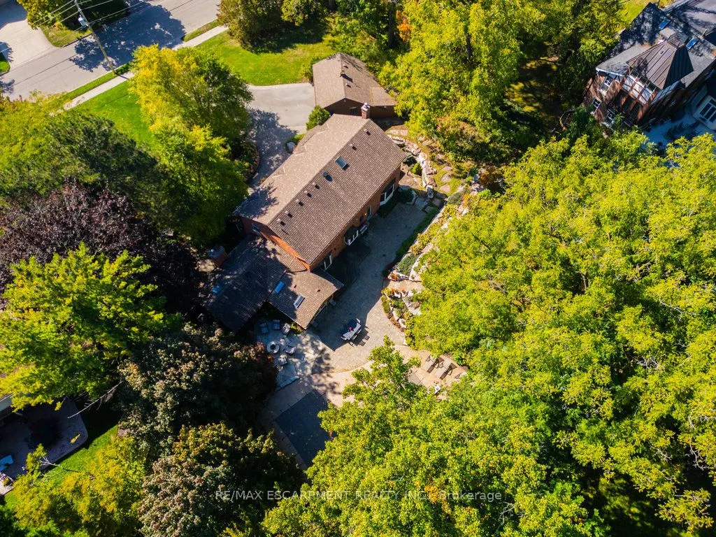 225 Shoreacres Road
