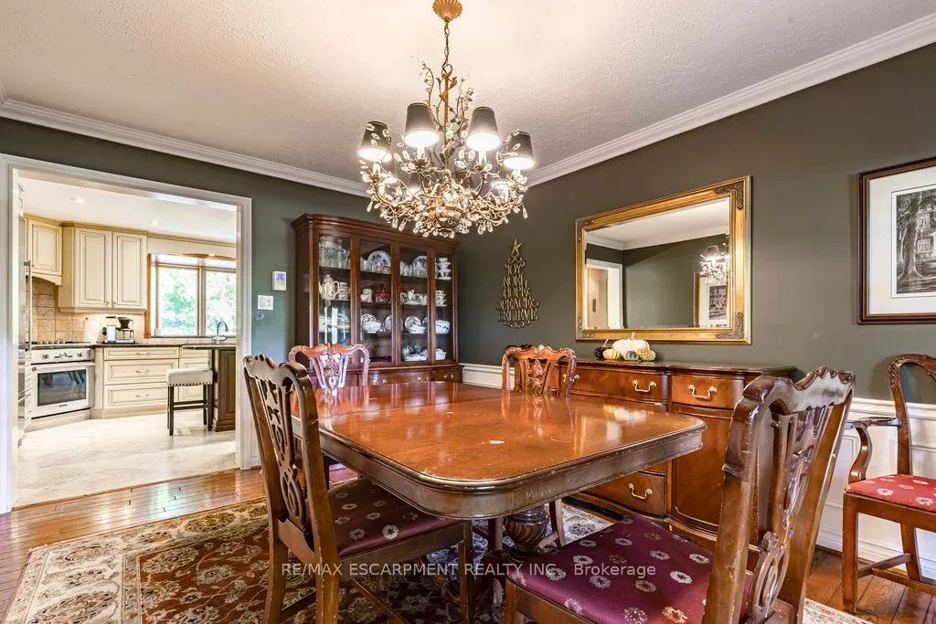 225 Shoreacres Road