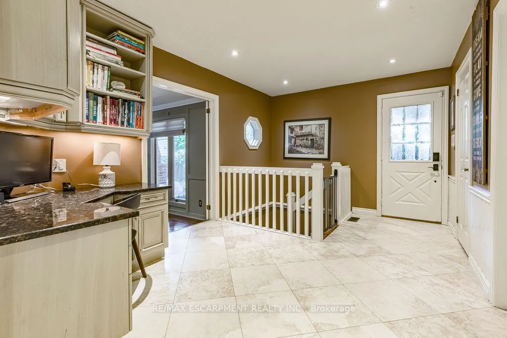 225 Shoreacres Road