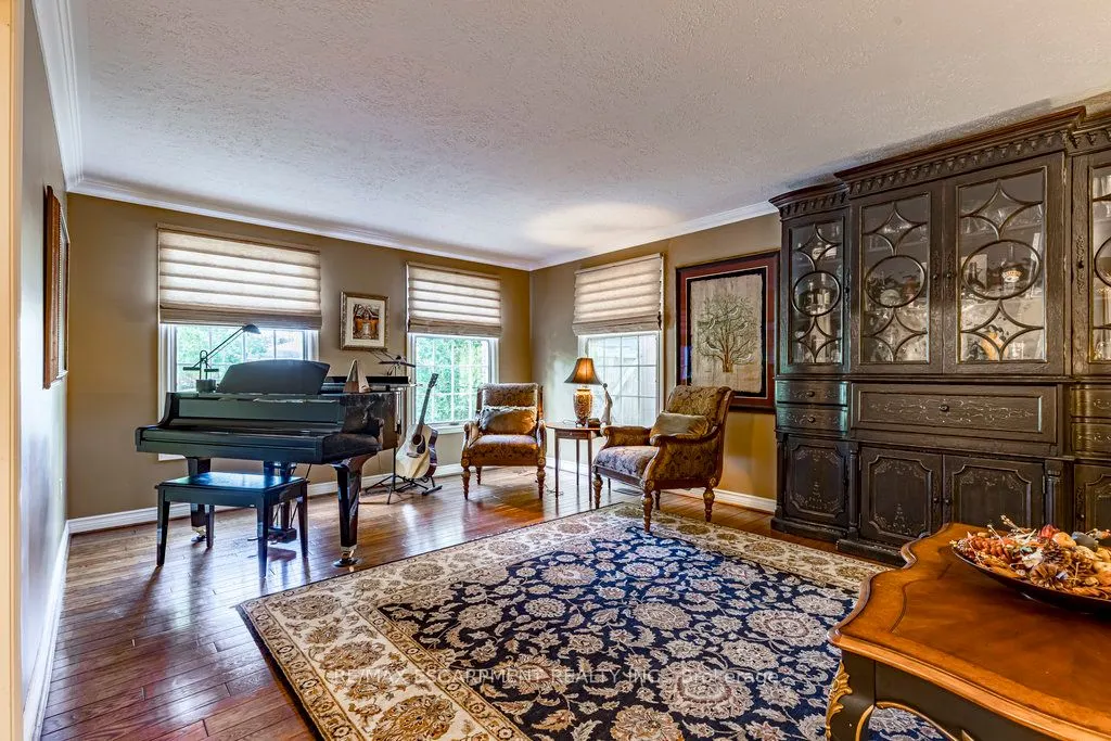 225 Shoreacres Road