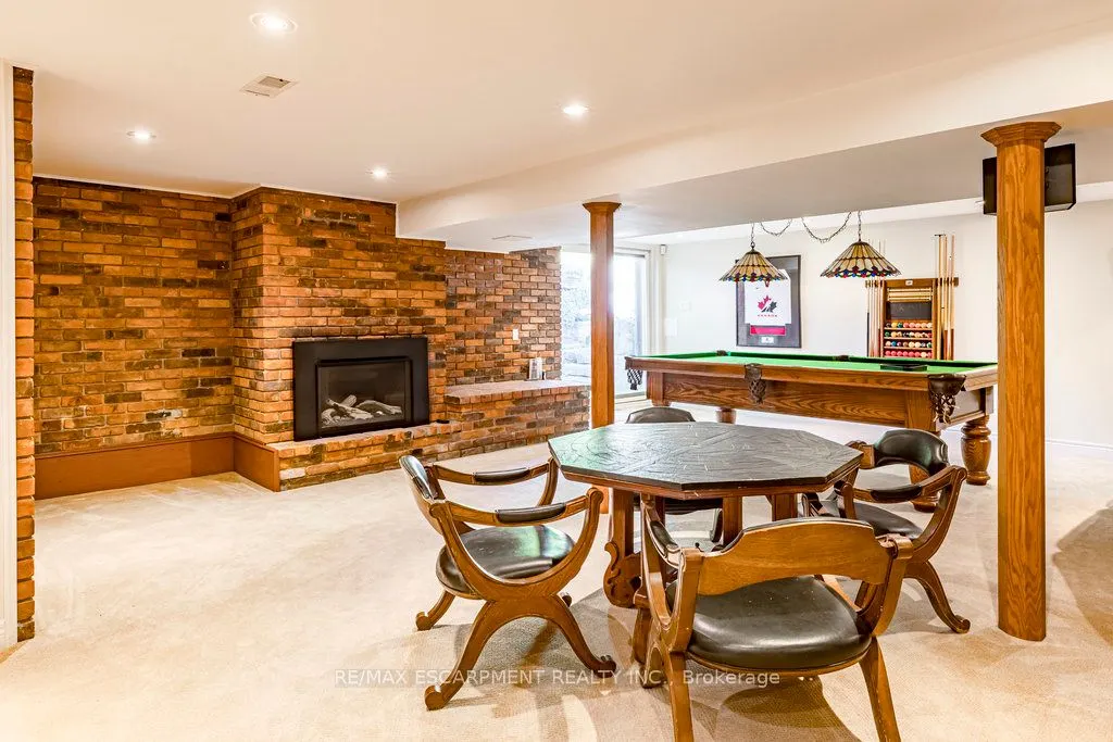 225 Shoreacres Road