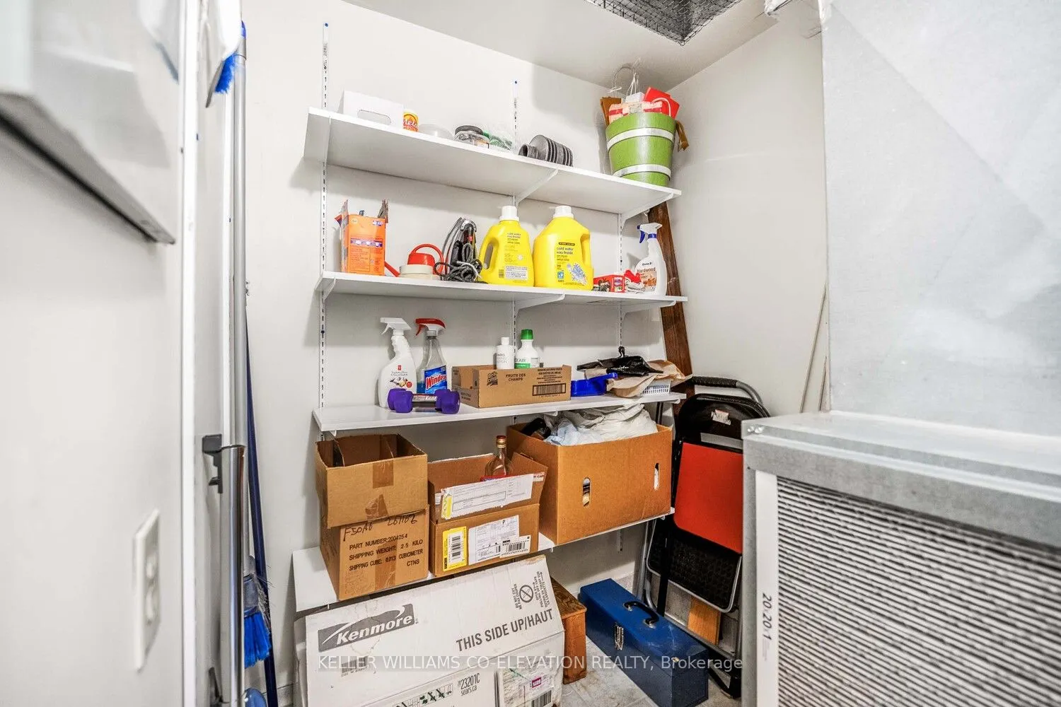 880 Dundas Street W, #1604