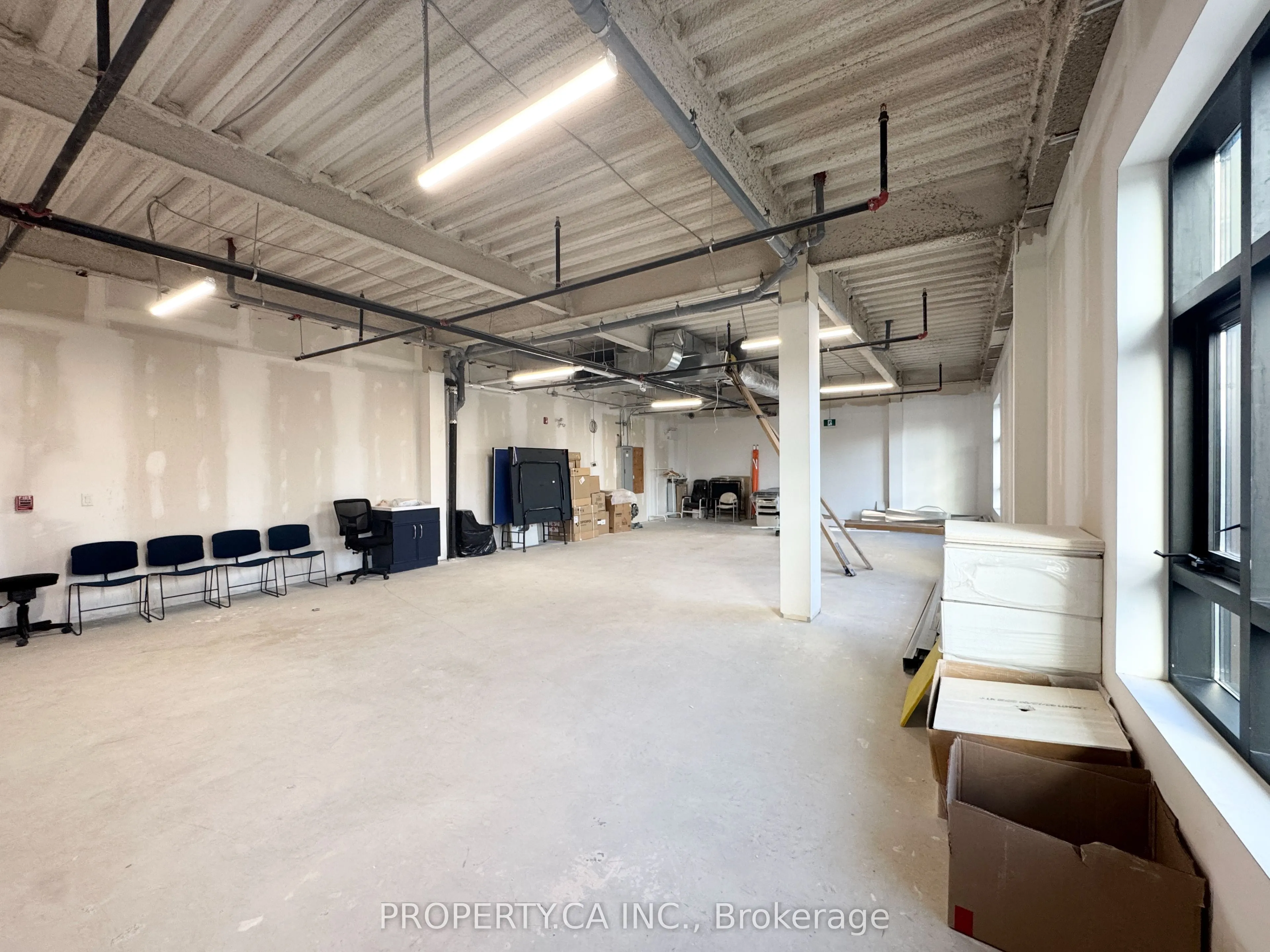 10 Bronte Street S, #204