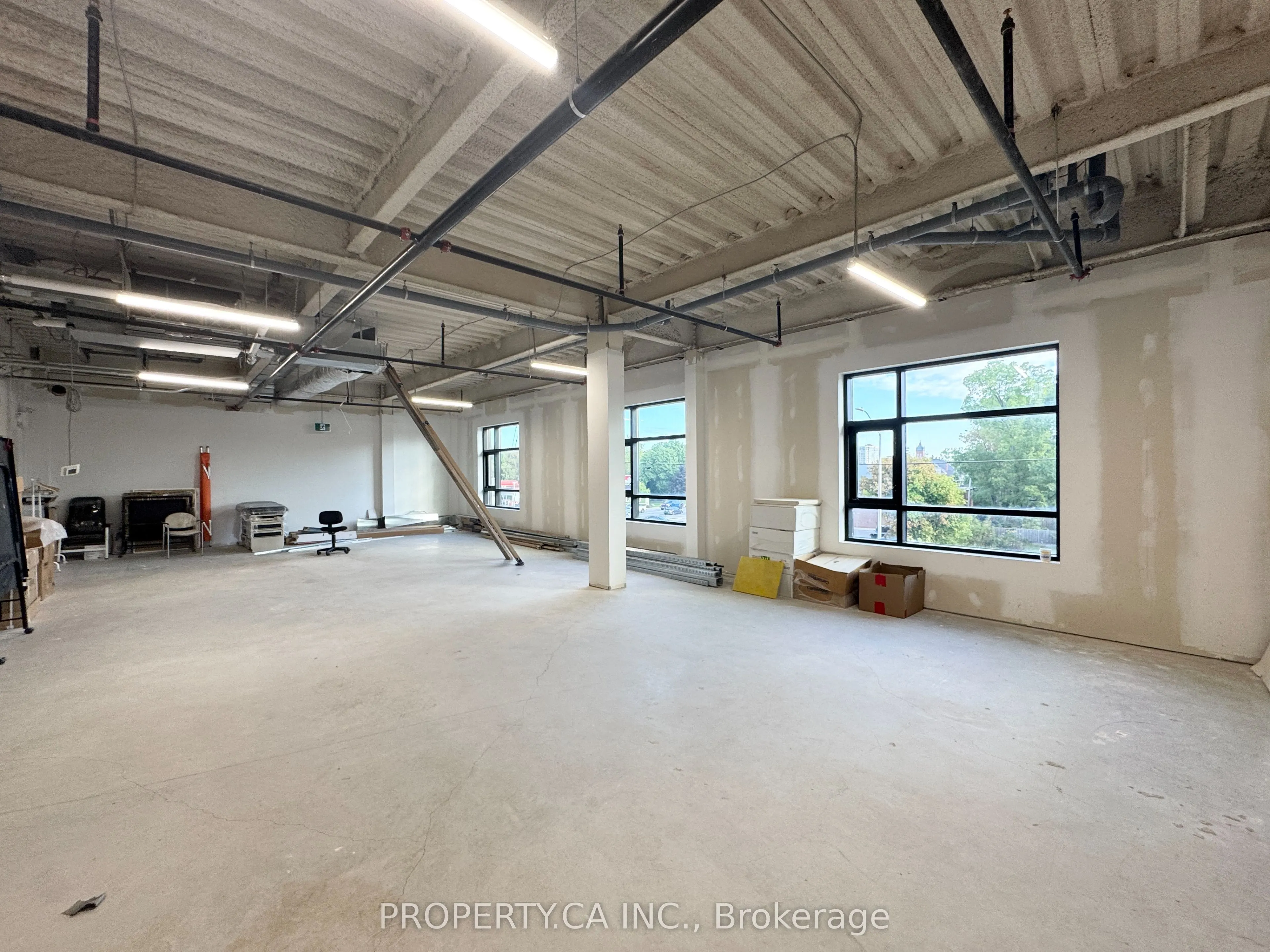10 Bronte Street S, #204