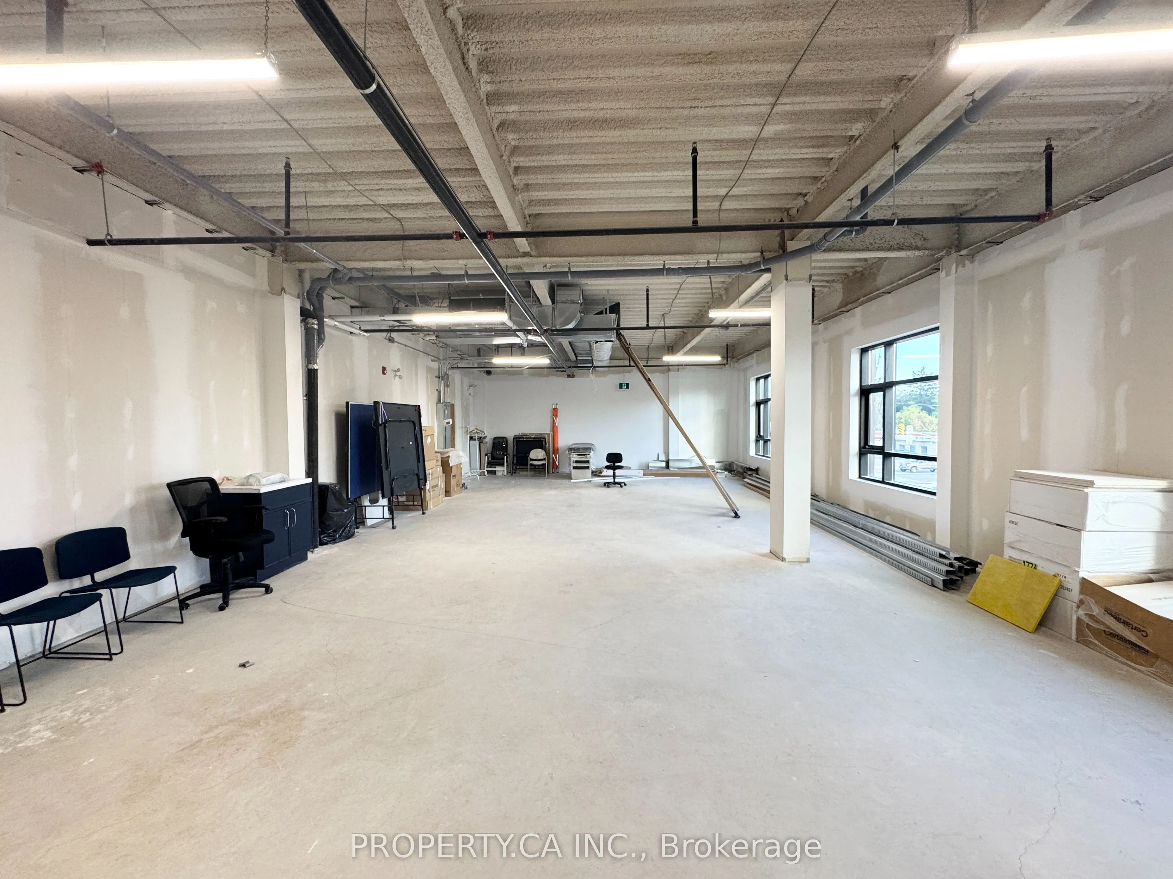 10 Bronte Street S, #204