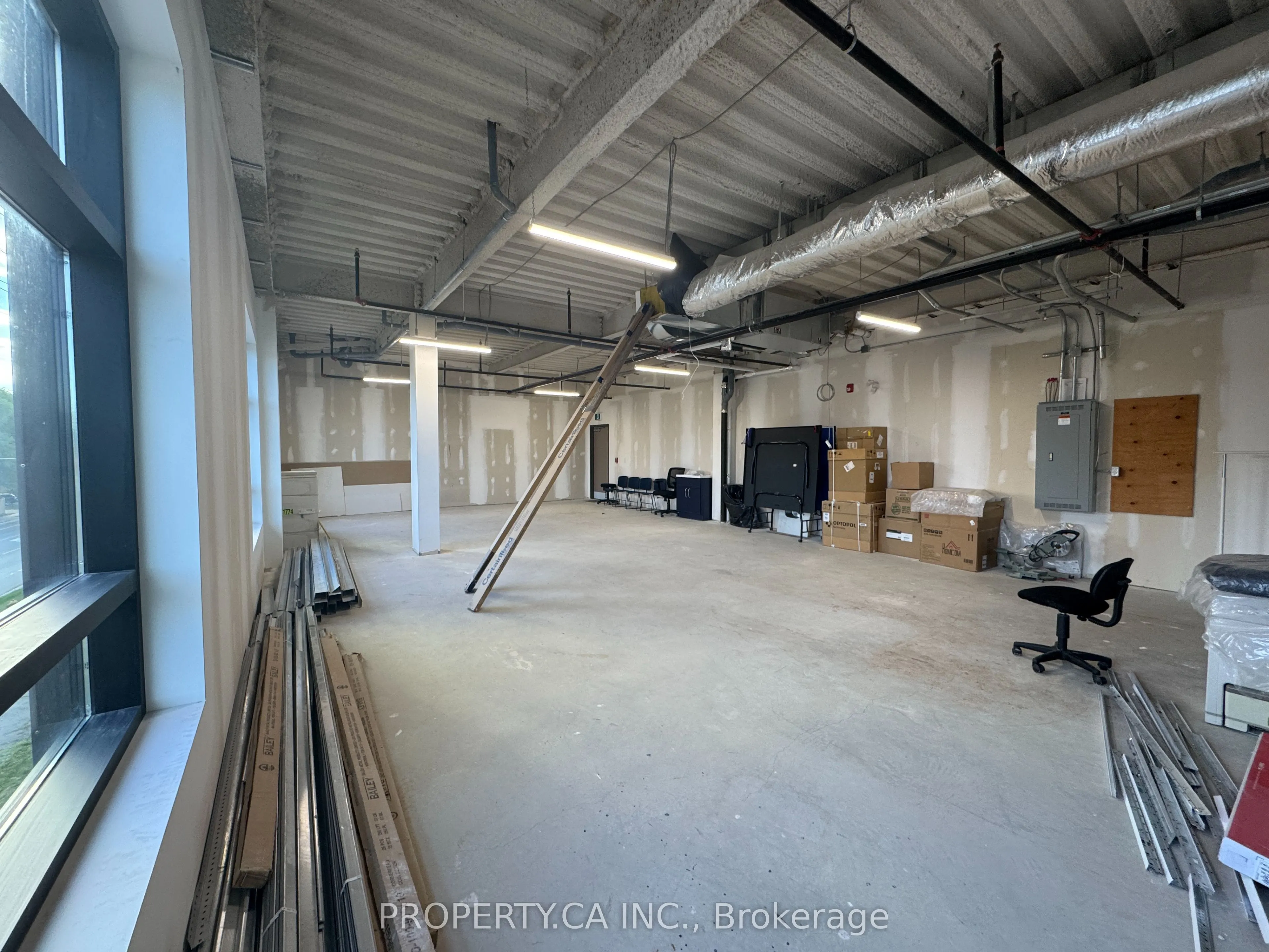10 Bronte Street S, #204