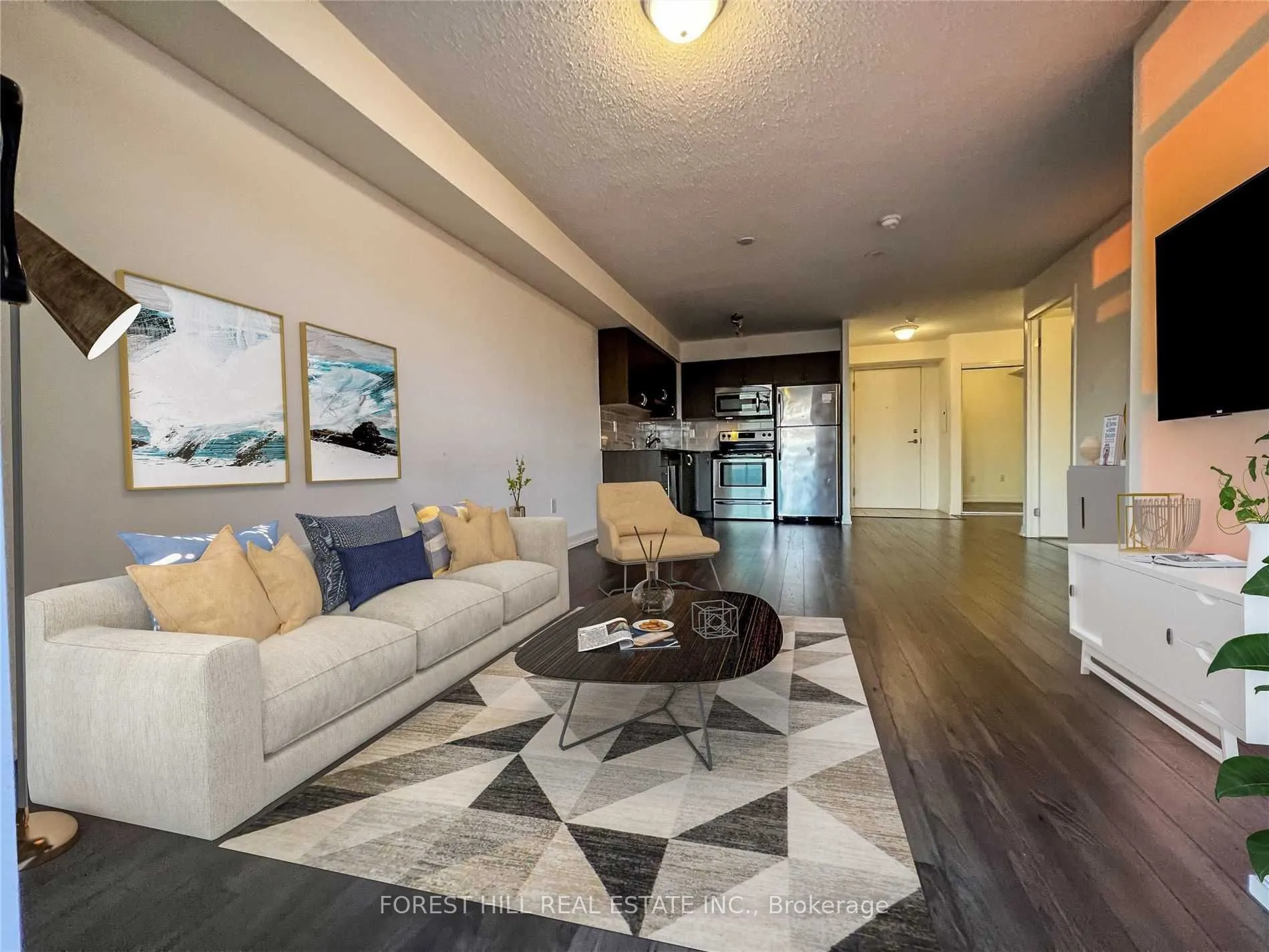 812 Lansdowne Avenue, #808