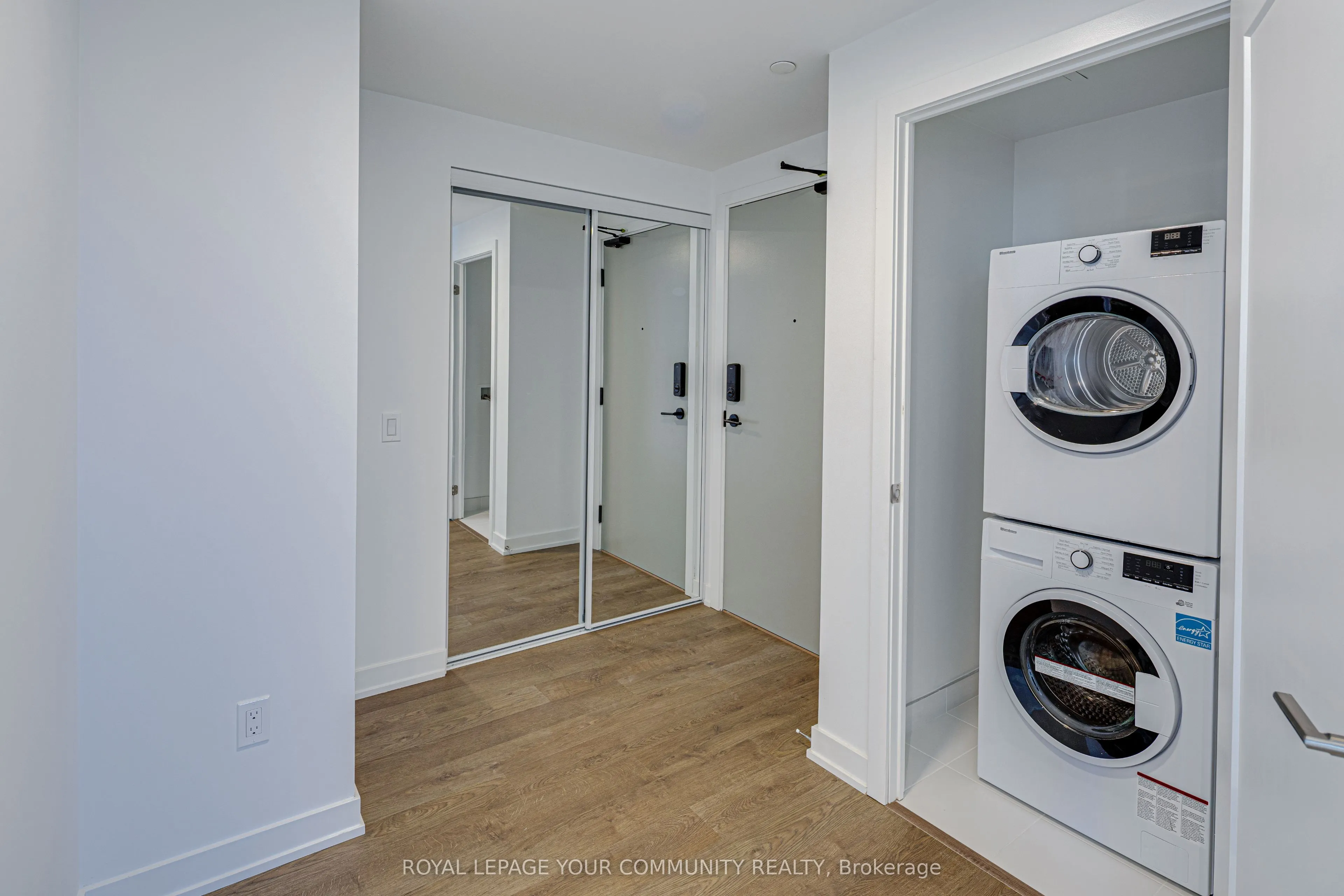 5105 Hurontario Street, #2902