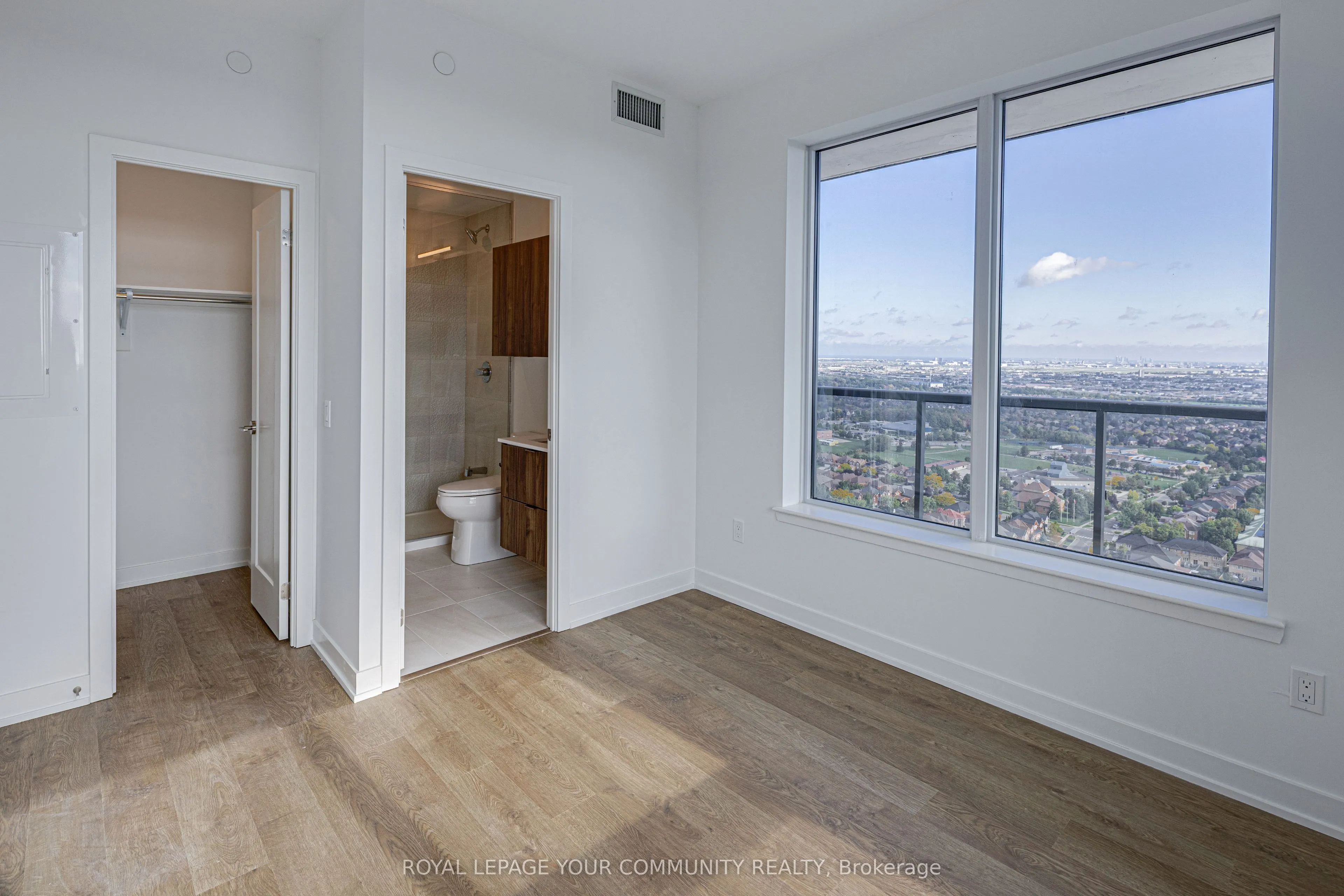 5105 Hurontario Street, #2902
