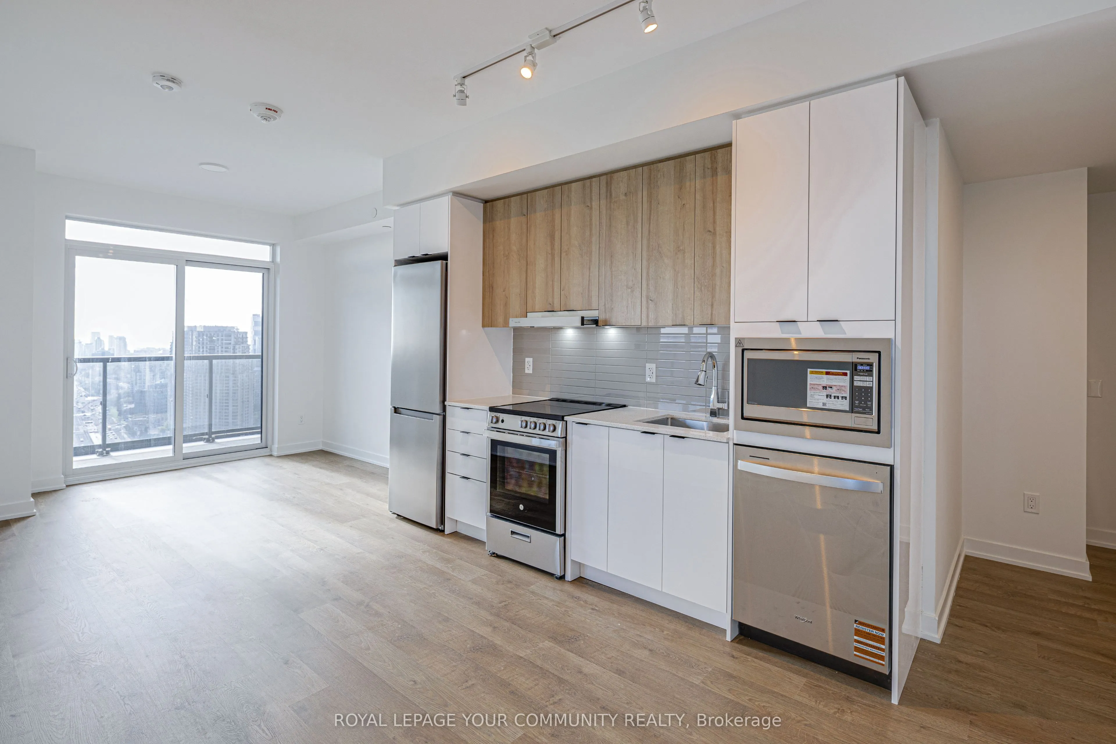 5105 Hurontario Street, #2902
