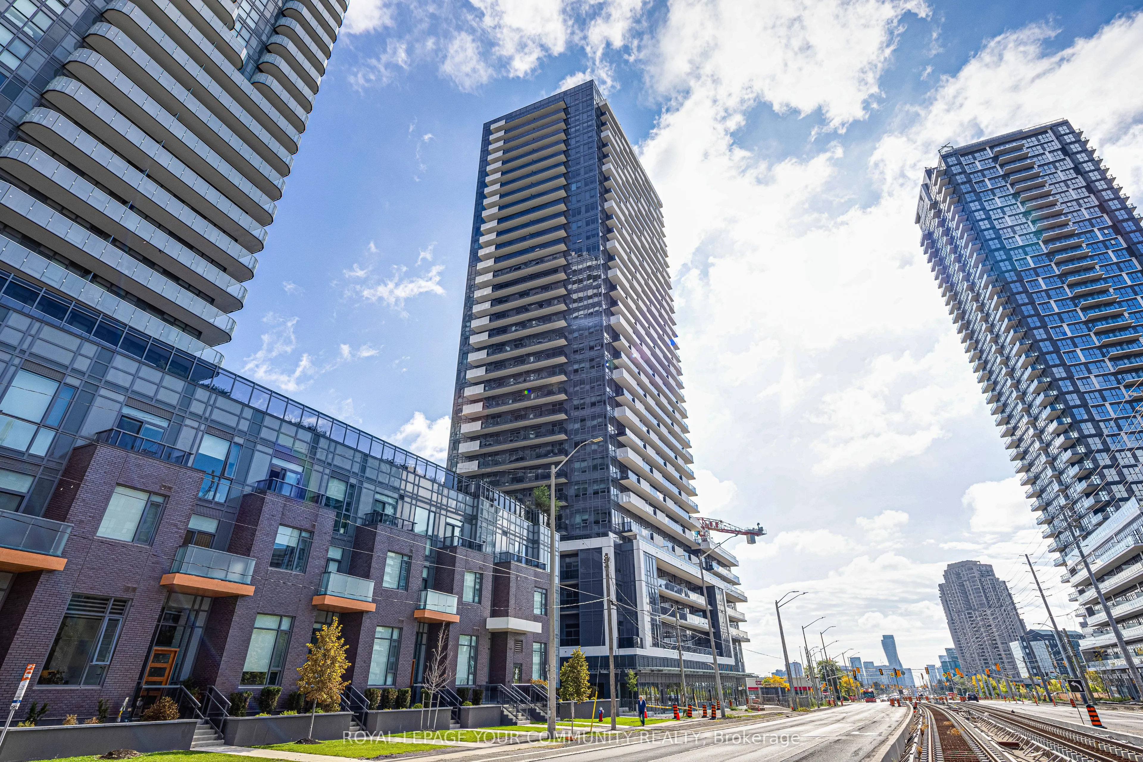 5105 Hurontario Street, #2902