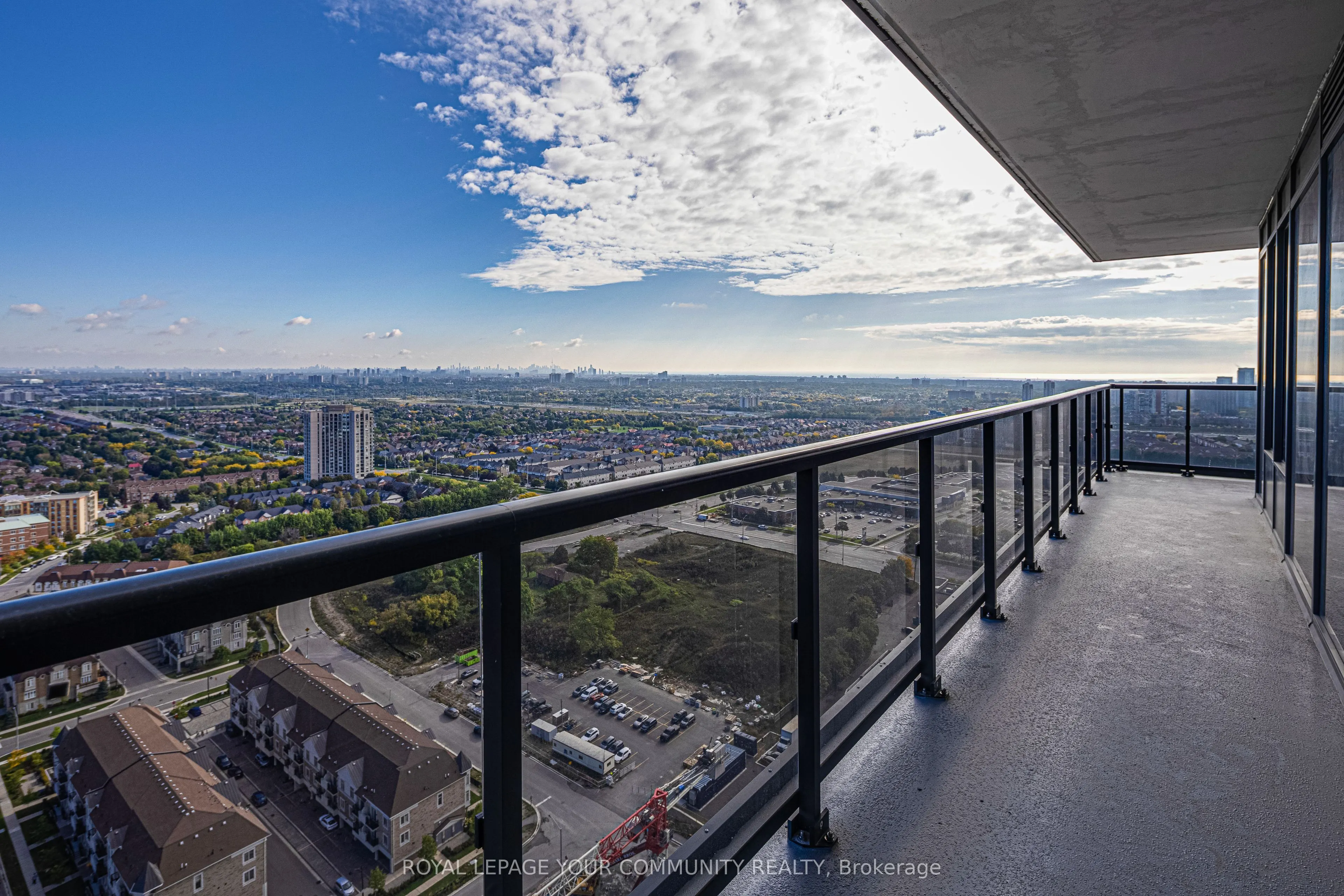 5105 Hurontario Street, #2902