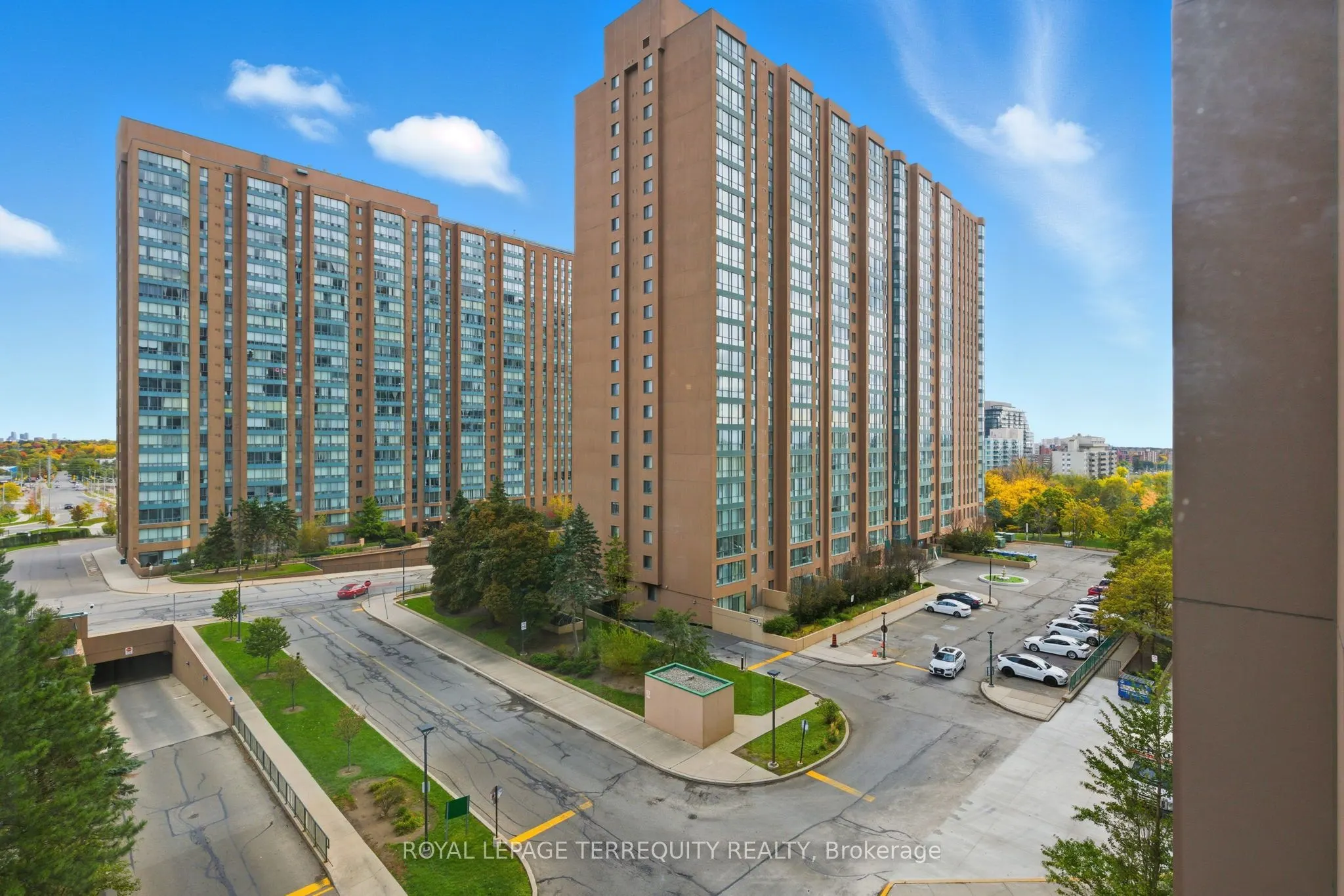 155 Hillcrest Avenue, #712