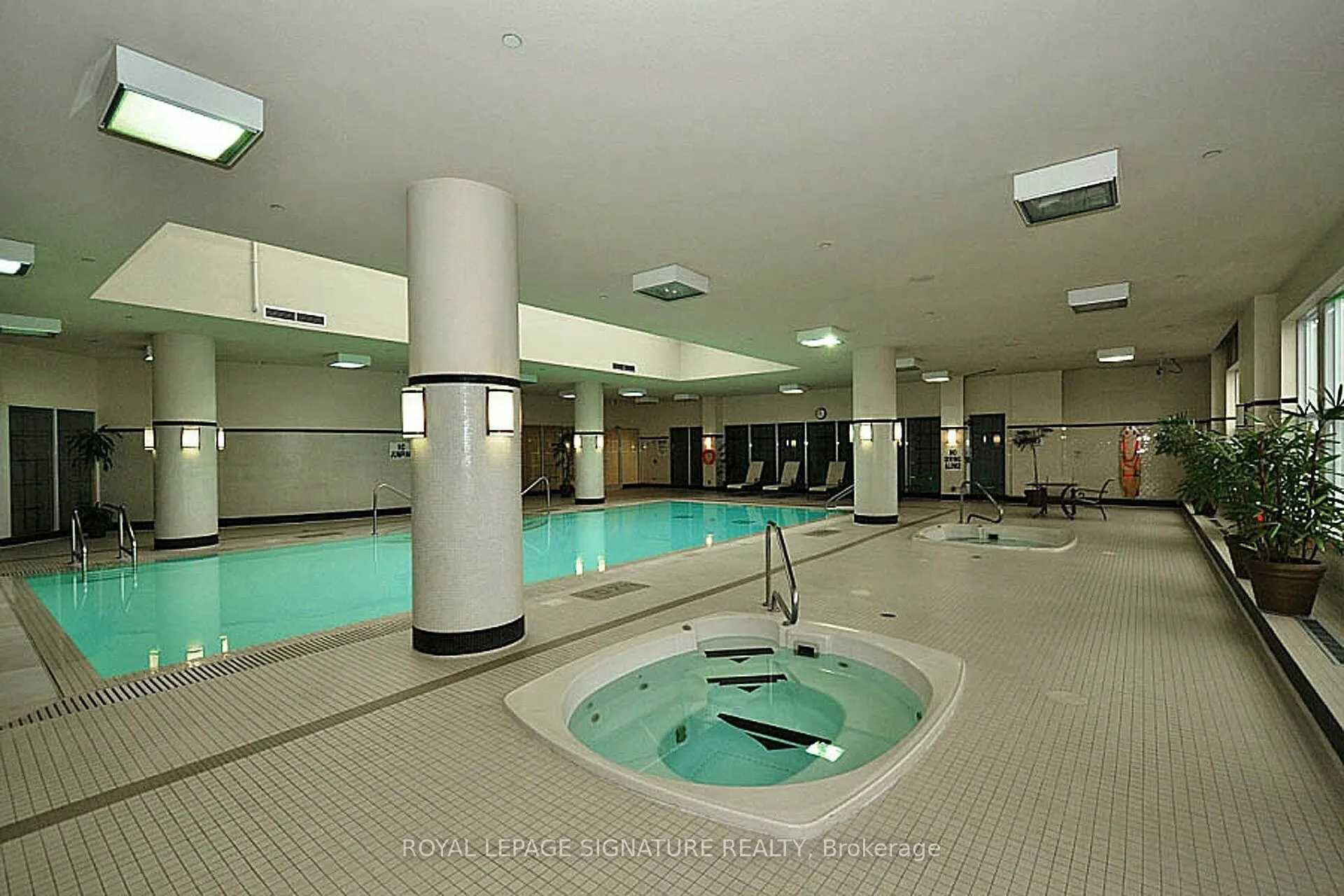 25 Kingsbridge Garden Circle SE, #224