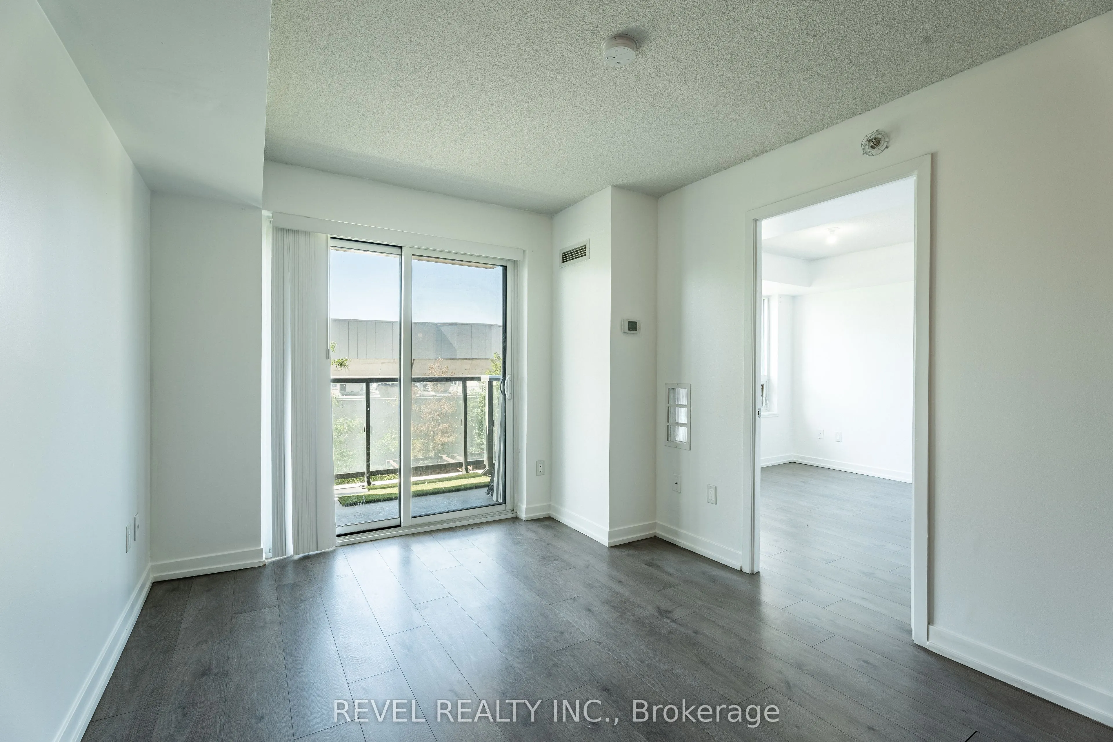 1420 Dupont Street, #412