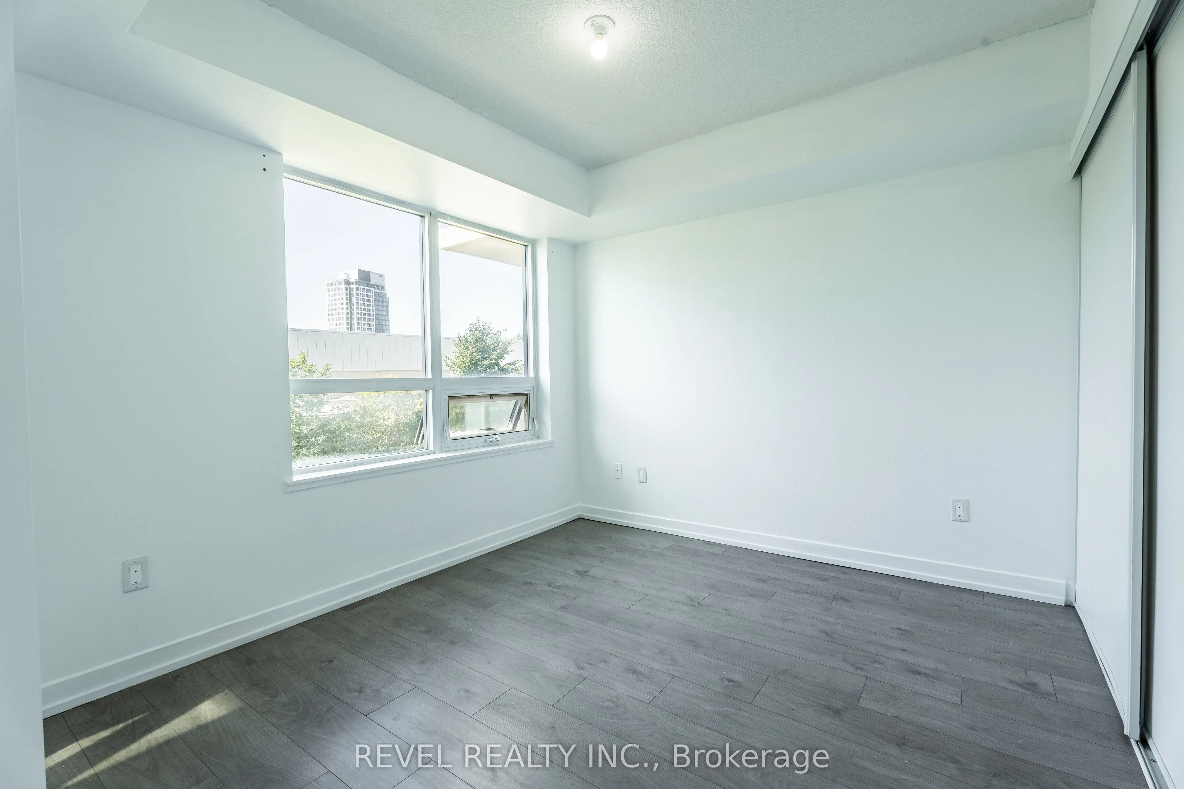 1420 Dupont Street, #412