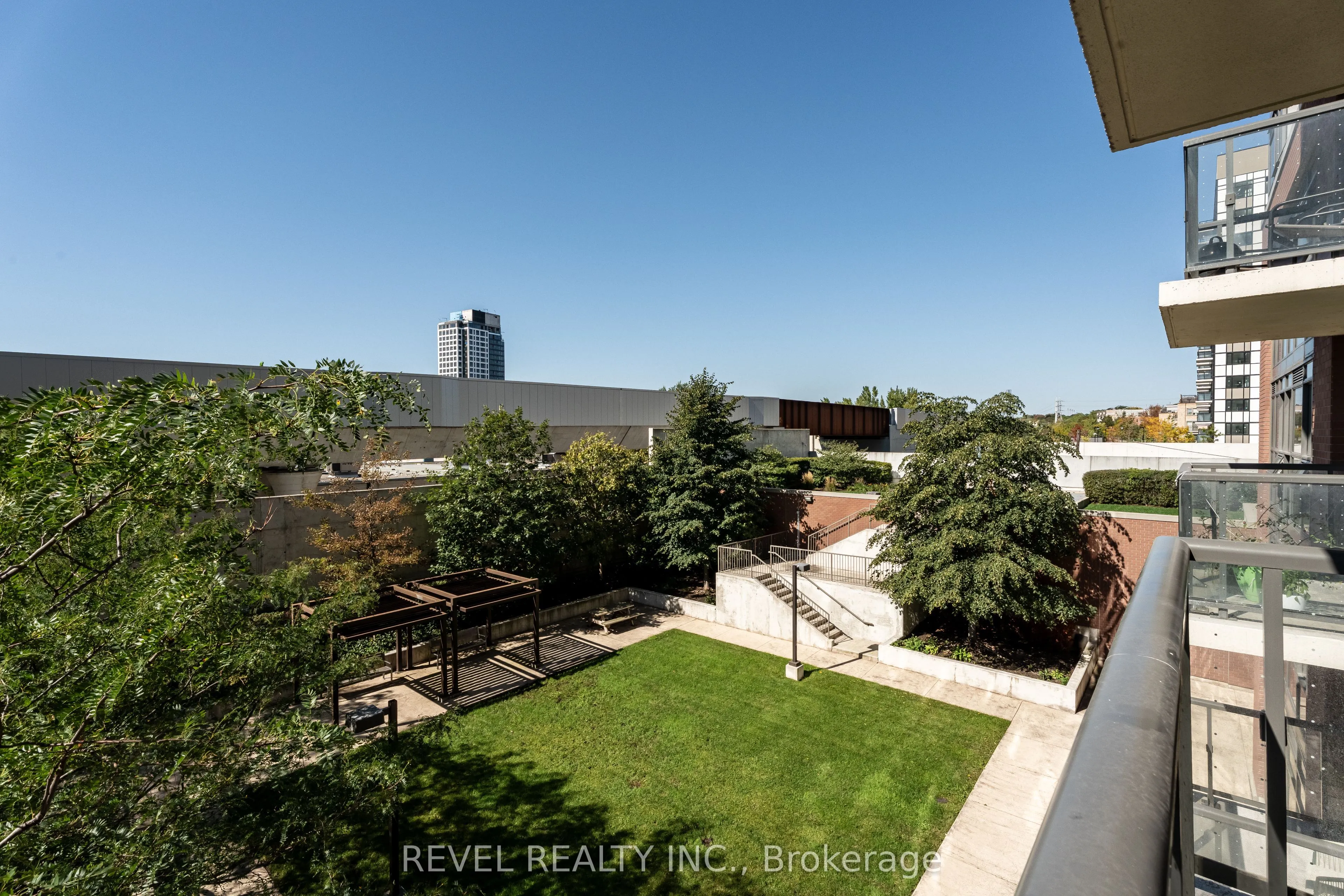 1420 Dupont Street, #412