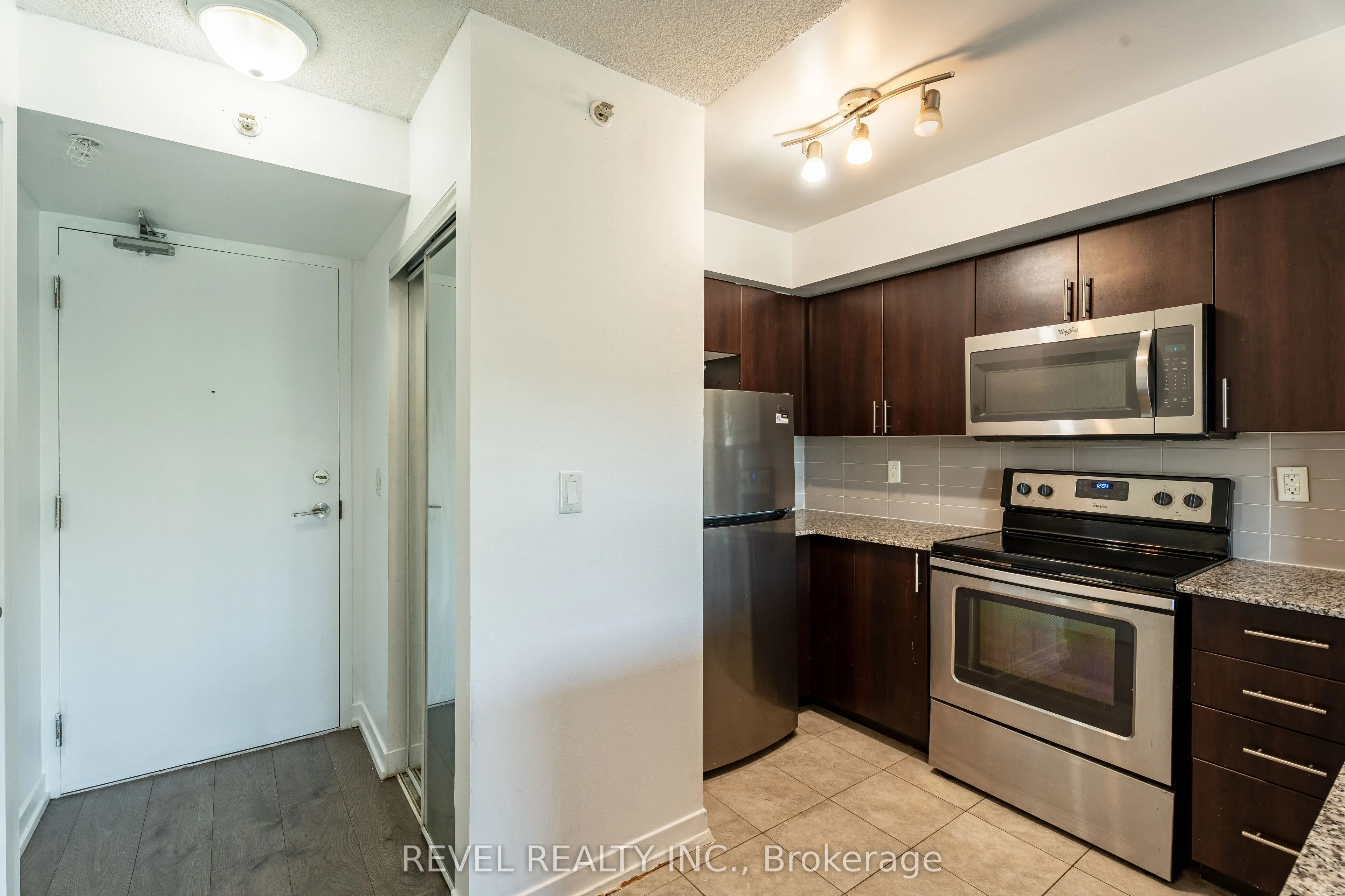 1420 Dupont Street, #412
