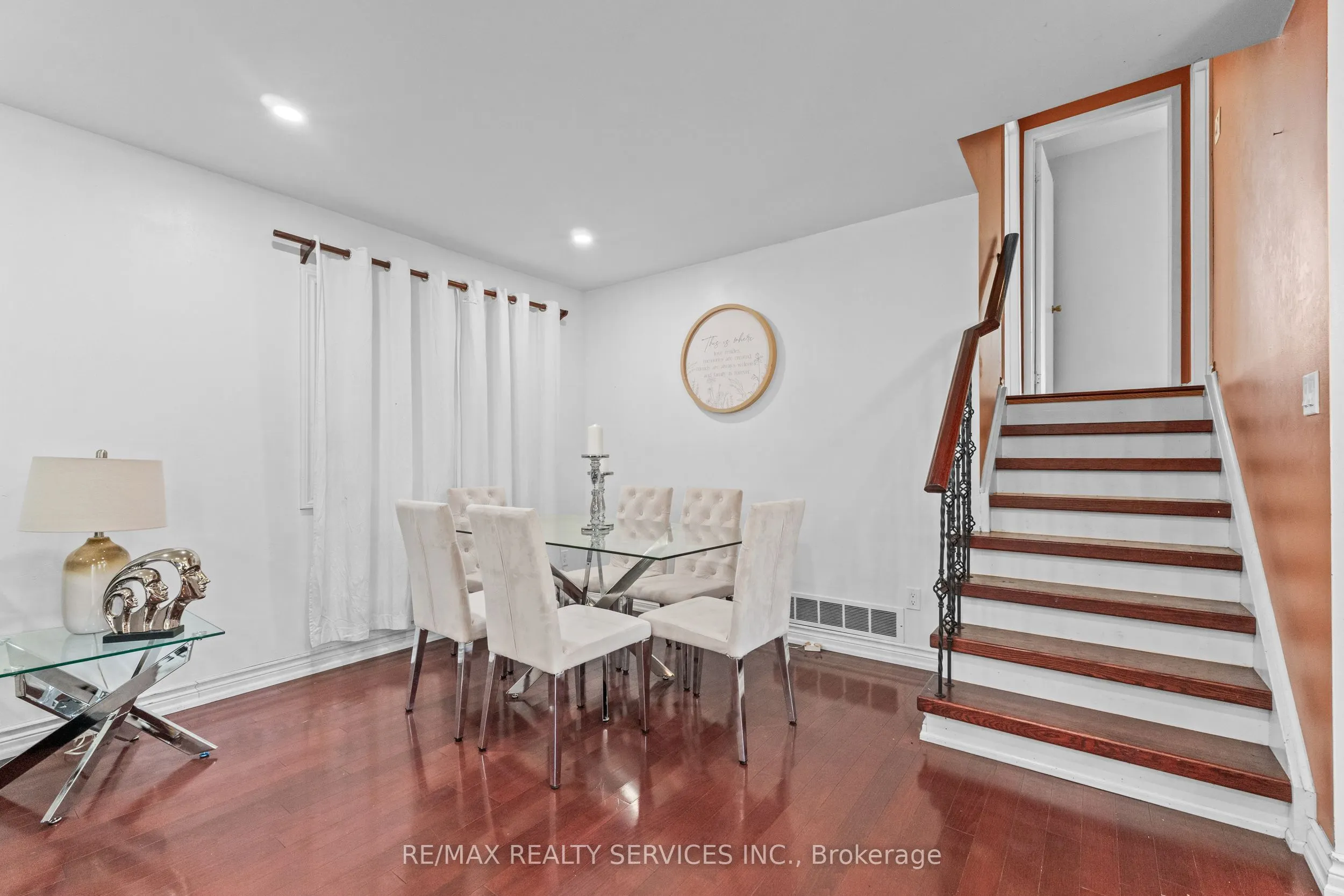 20 Madoc Drive