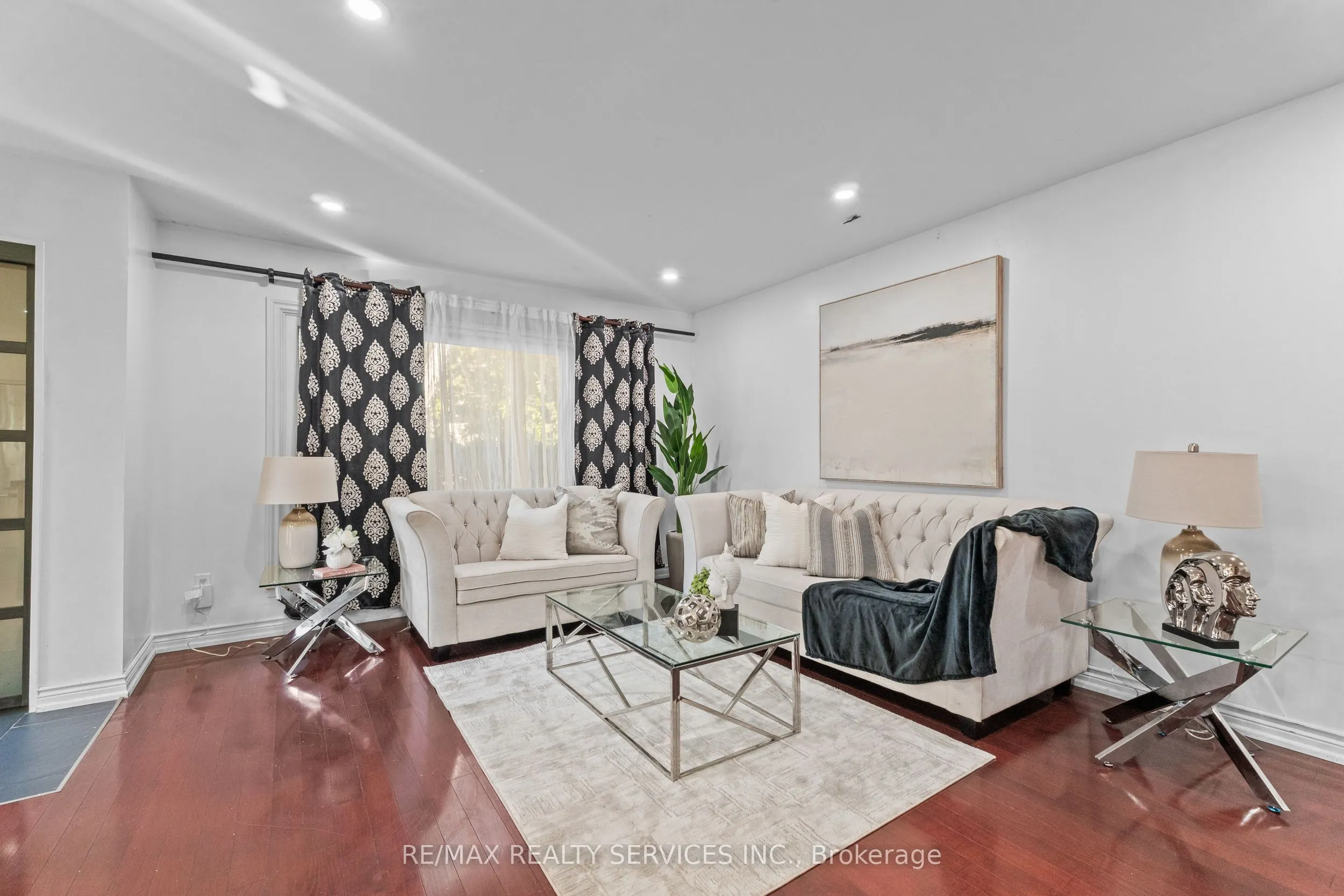 20 Madoc Drive