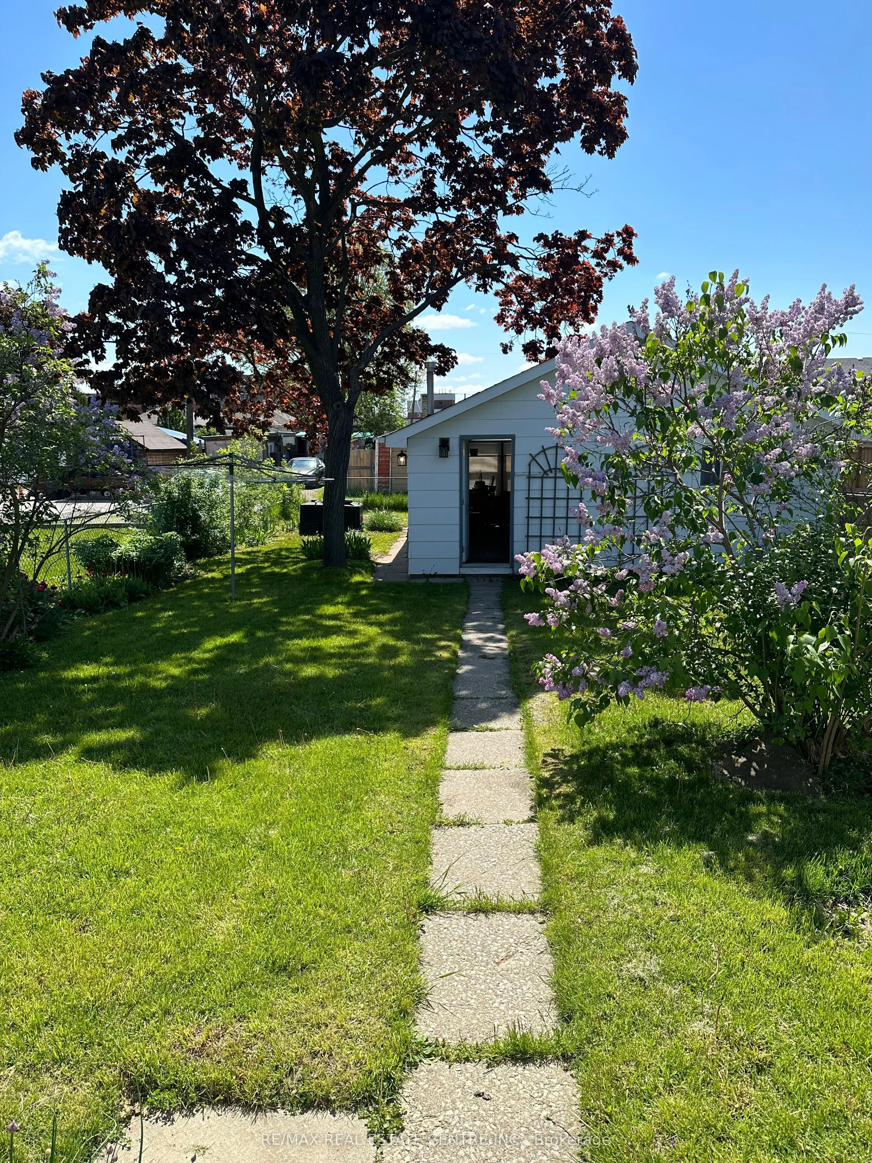 33 Jessie Street
